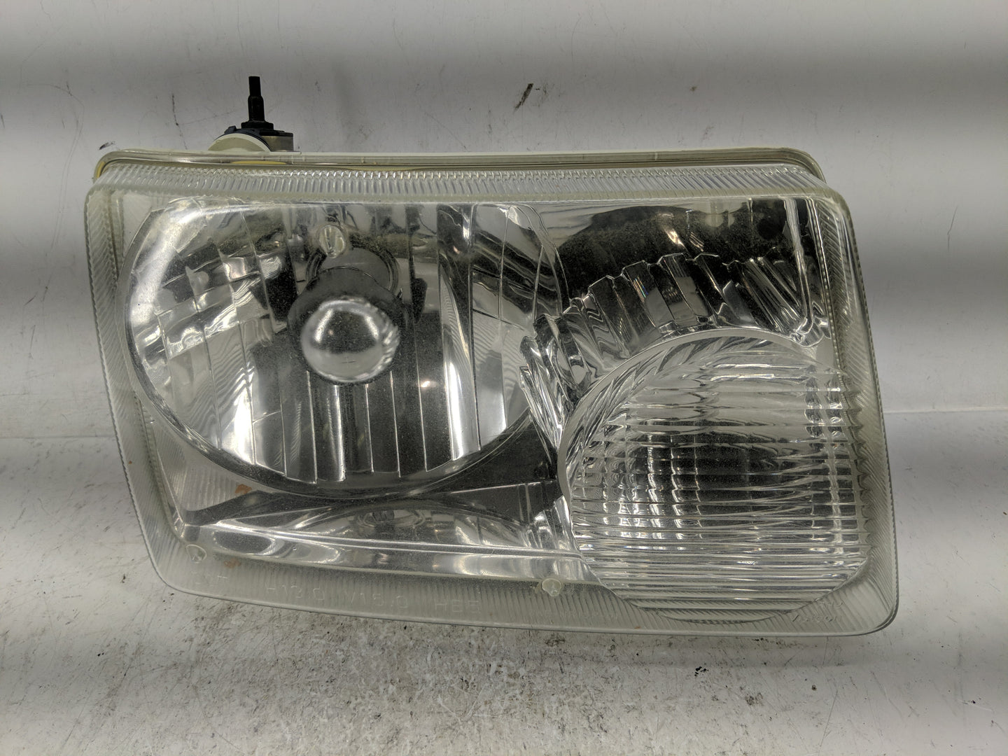 2004 Ford Ranger Passenger Right Oem Front Light Lamp - Oemusedautoparts1.com