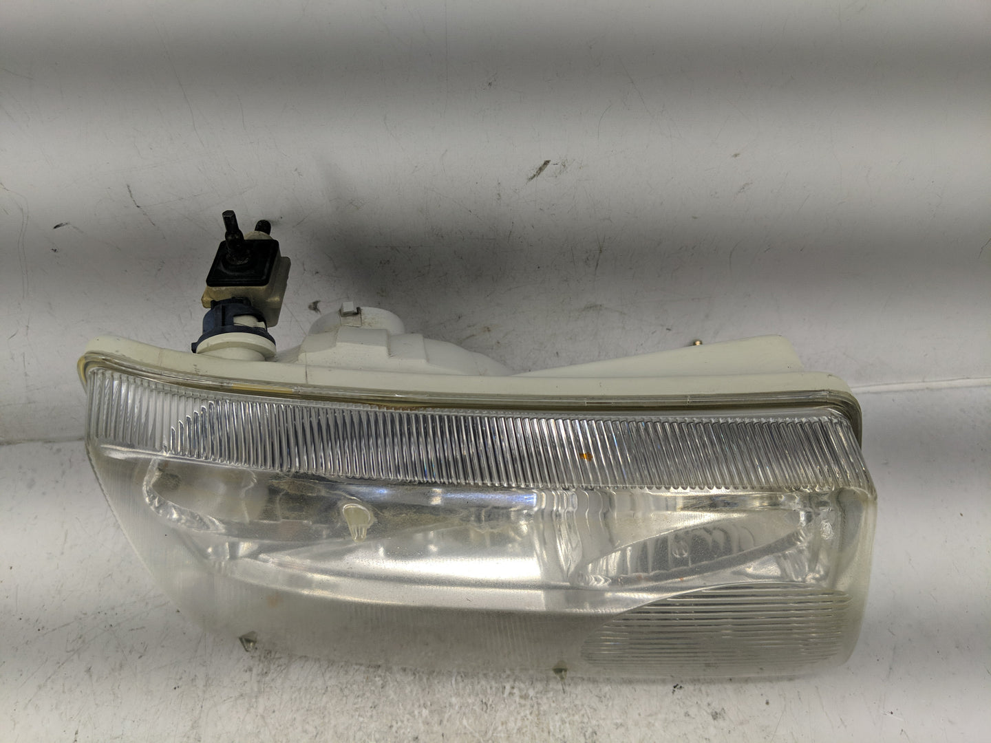 2004 Ford Ranger Passenger Right Oem Front Light Lamp - Oemusedautoparts1.com