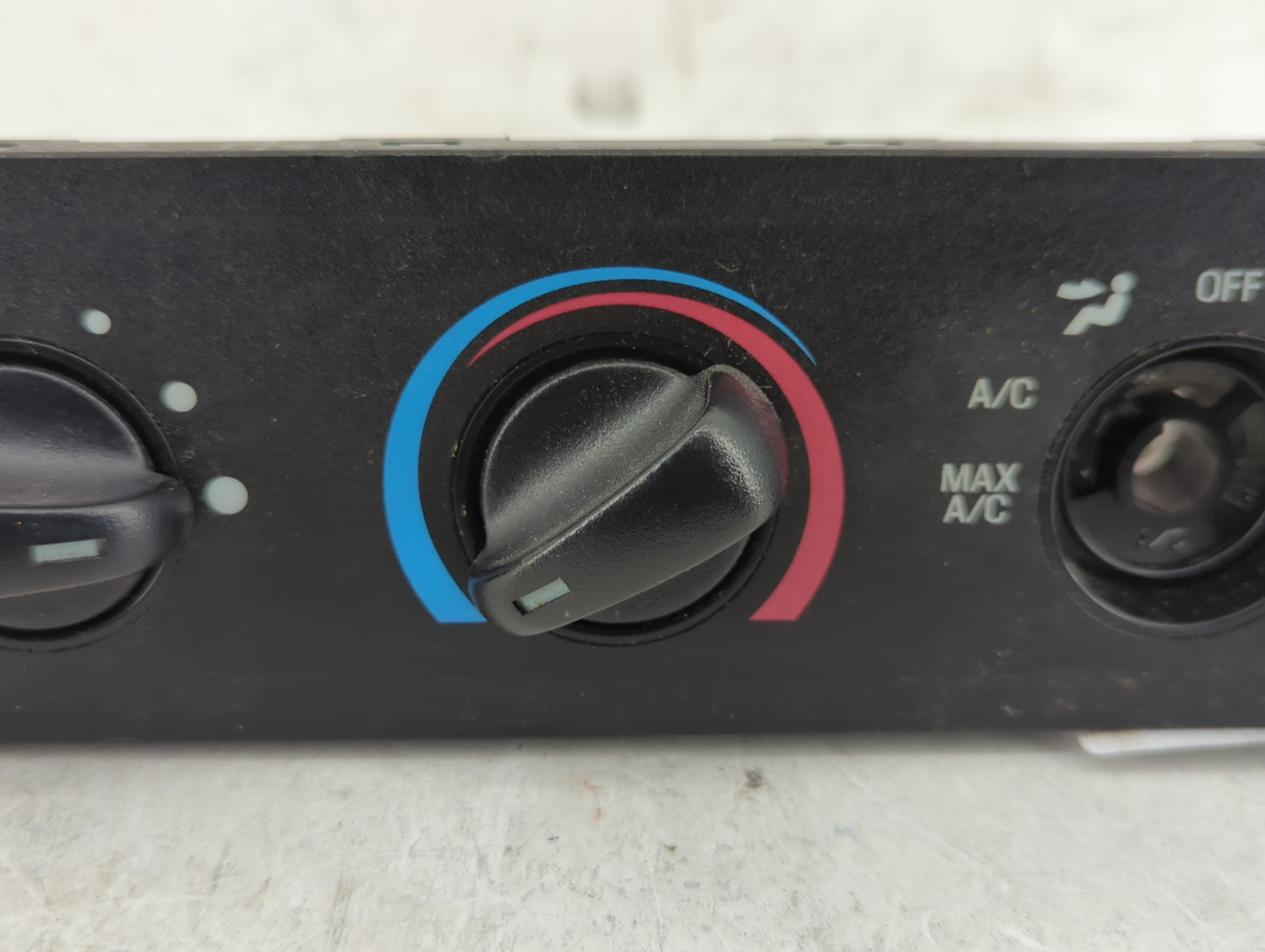 2003-2011 Ford Ranger Climate Control Module Temperature AC/Heater Replacement P/N:XL5H-19C733-BA 3L5H-19E764-AA Fits OEM Us