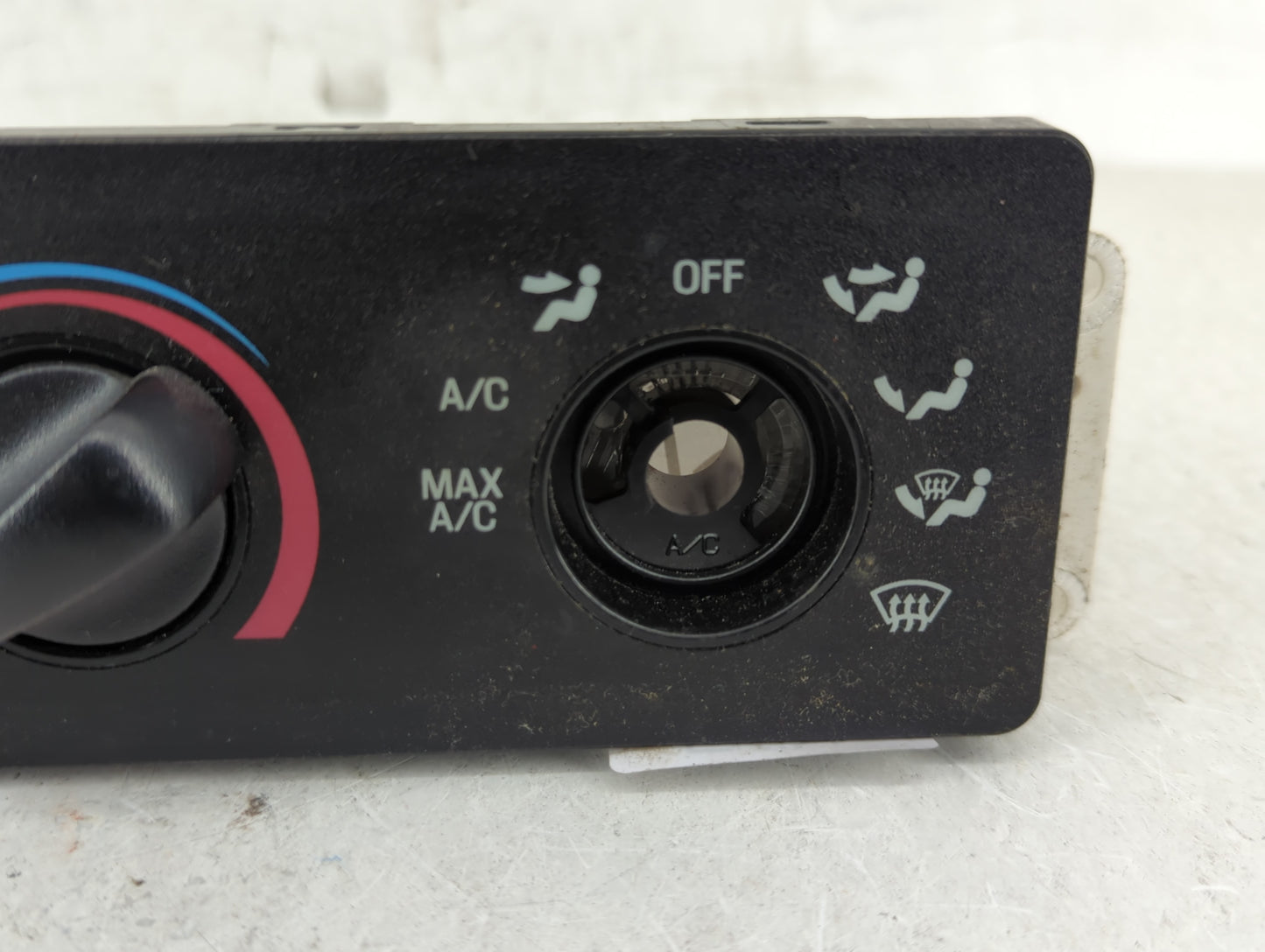 2003-2011 Ford Ranger Climate Control Module Temperature AC/Heater Replacement P/N:XL5H-19C733-BA 3L5H-19E764-AA Fits OEM Us