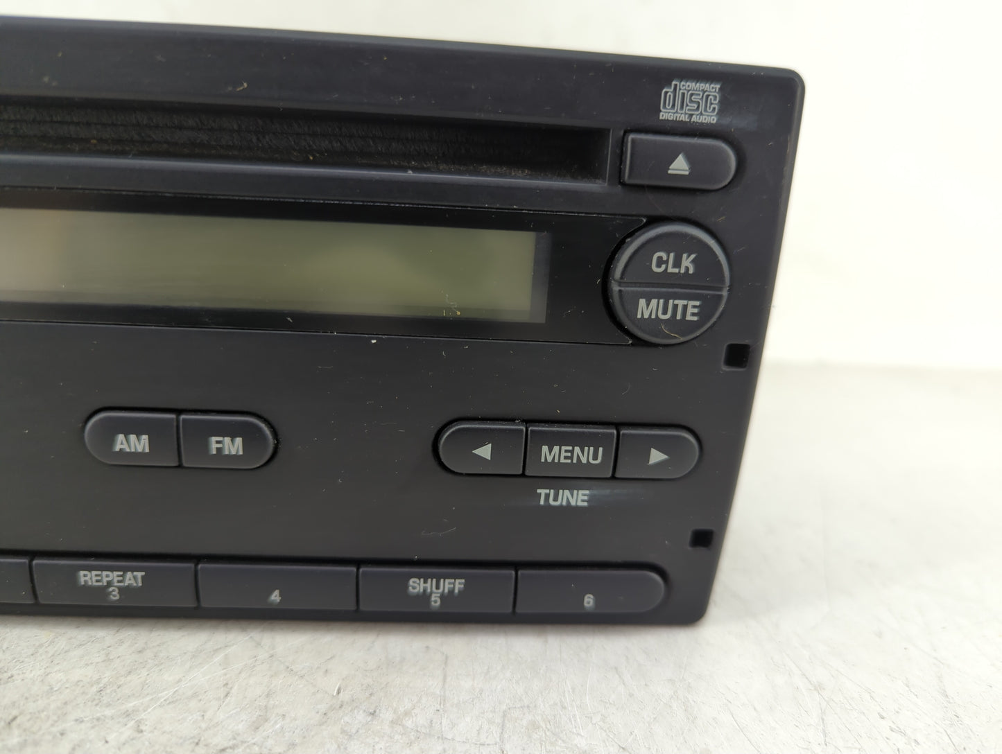 2004-2005 Ford Ranger Radio AM FM Cd Player Receiver Replacement P/N:4L5T-18C869-AE Fits Fits 2004 2005 OEM Used Auto Parts 
