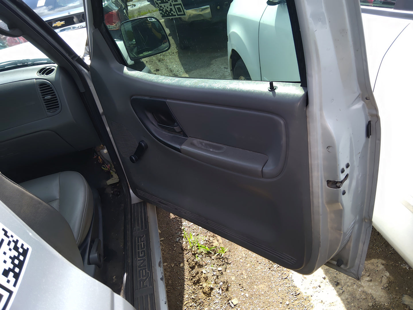 2004 Ford Ranger Front Right Passenger Interior Door Panel Trim - Oemusedautoparts1.com