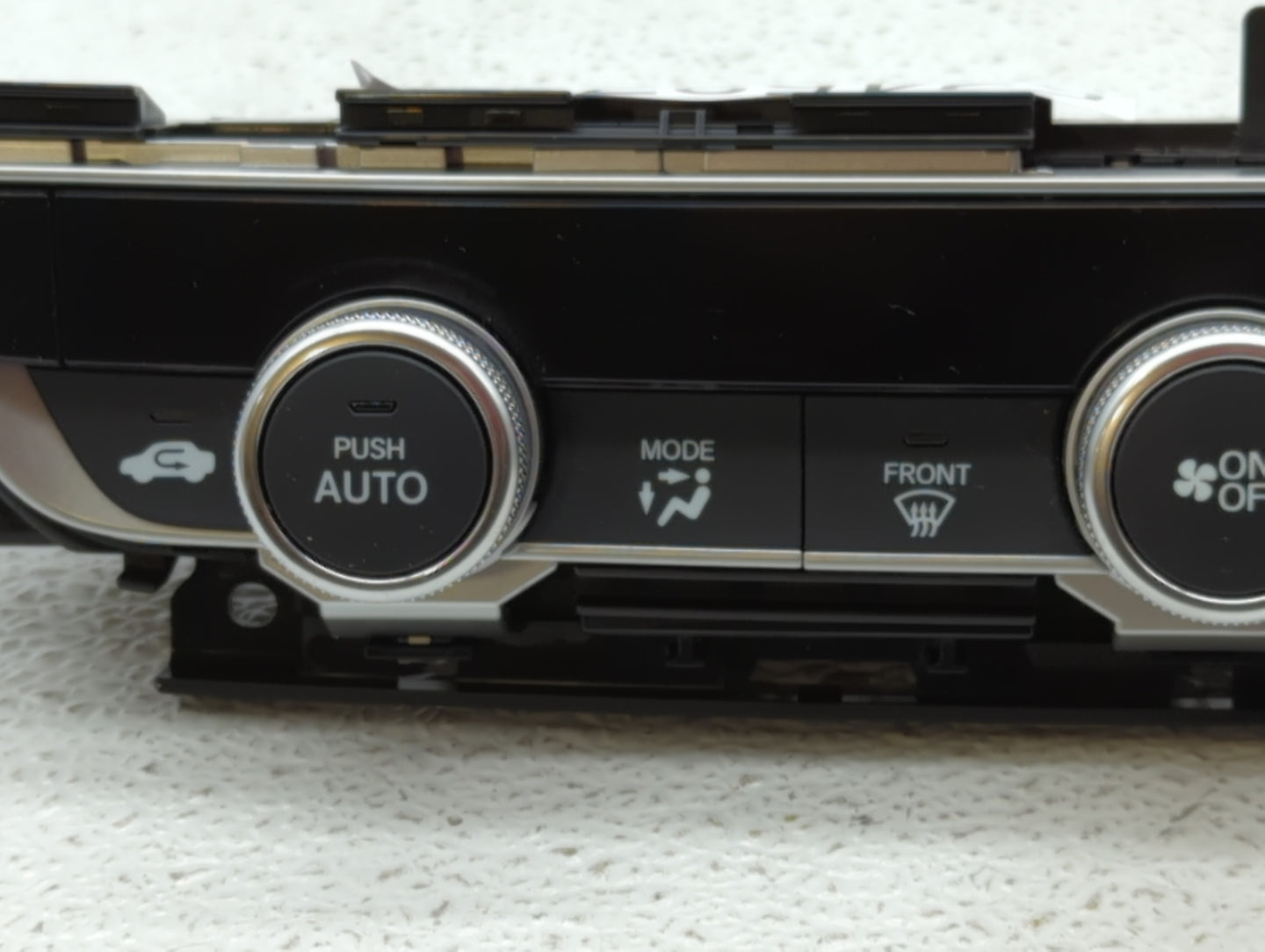 2003-2011 Ford Ranger Climate Control Module Temperature AC/Heater Replacement P/N:79610TVAA316M1 Fits OEM Used Auto Parts -