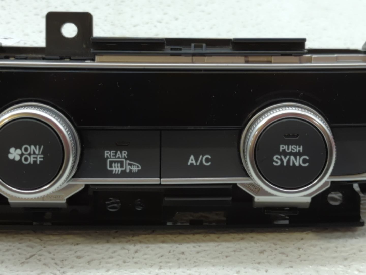 2003-2011 Ford Ranger Climate Control Module Temperature AC/Heater Replacement P/N:79610TVAA316M1 Fits OEM Used Auto Parts -