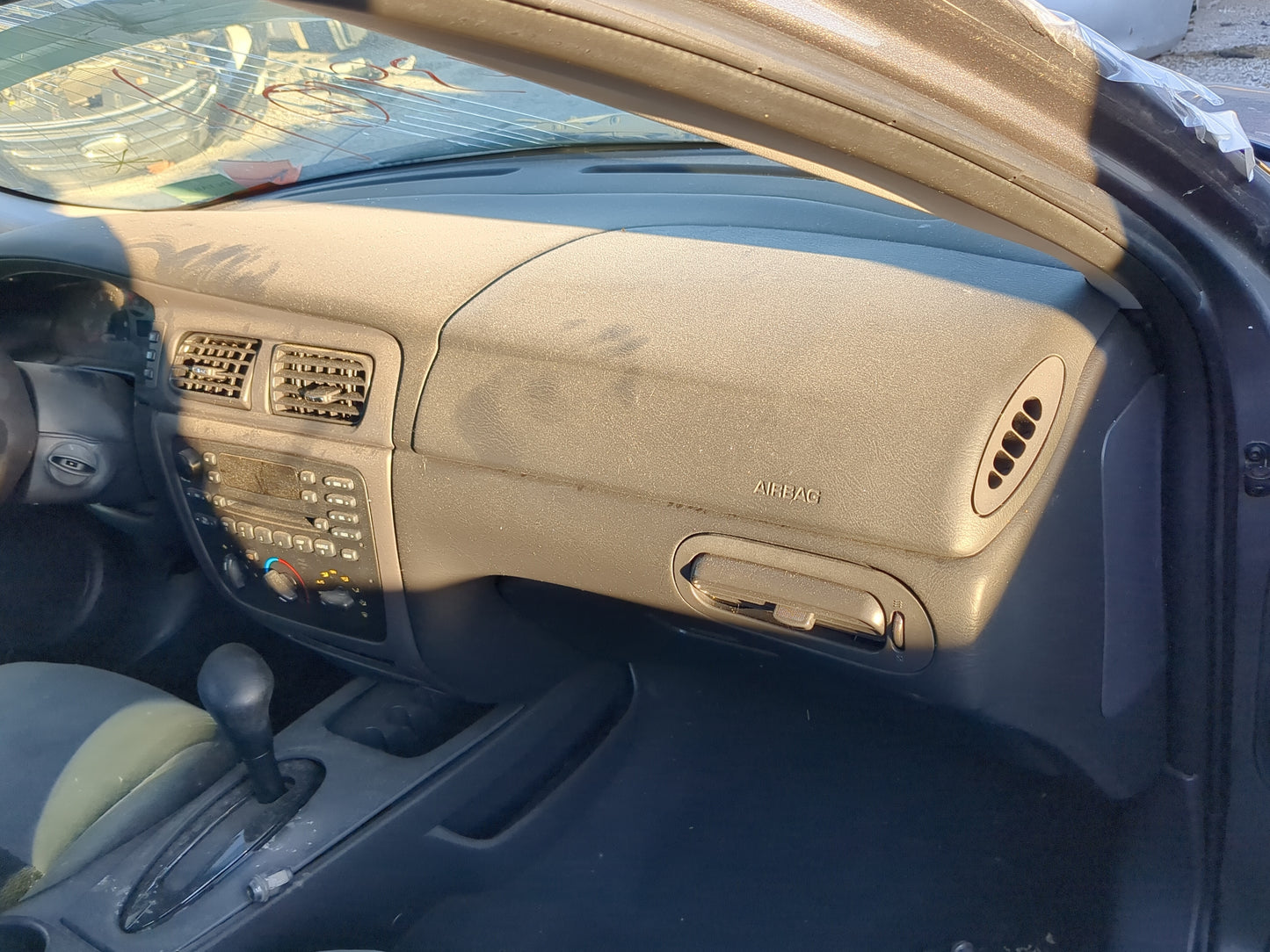 2004-2007 Ford Taurus Air Bag Passenger Right Dashboard OEM Fits Fits 2004 2005 2006 2007 OEM Used Auto Parts - Oemusedautop