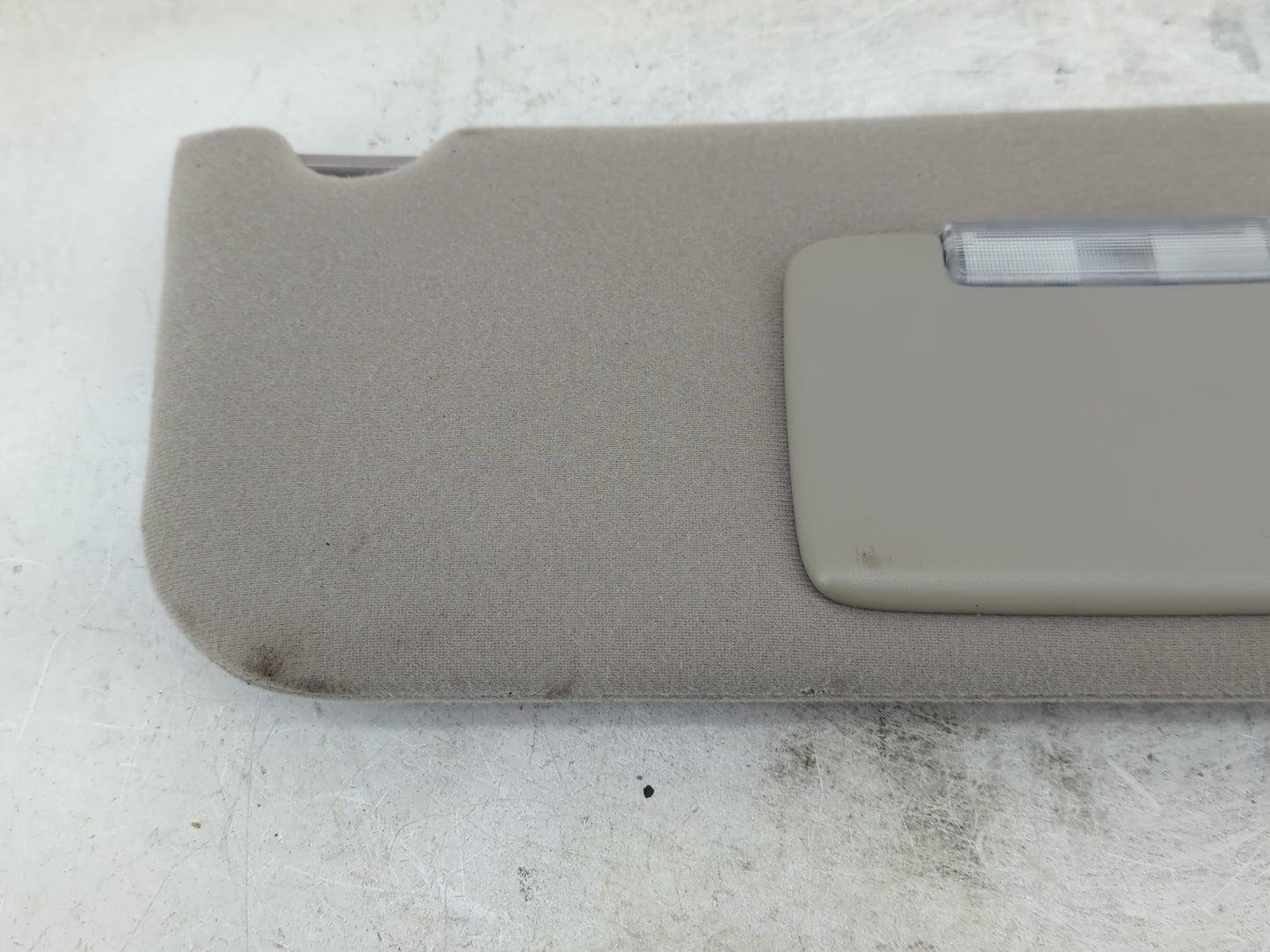 2004 Ford Taurus Sun Visor Shade Replacement Passenger Right Mirror Fits OEM Used Auto Parts - Oemusedautoparts1.com