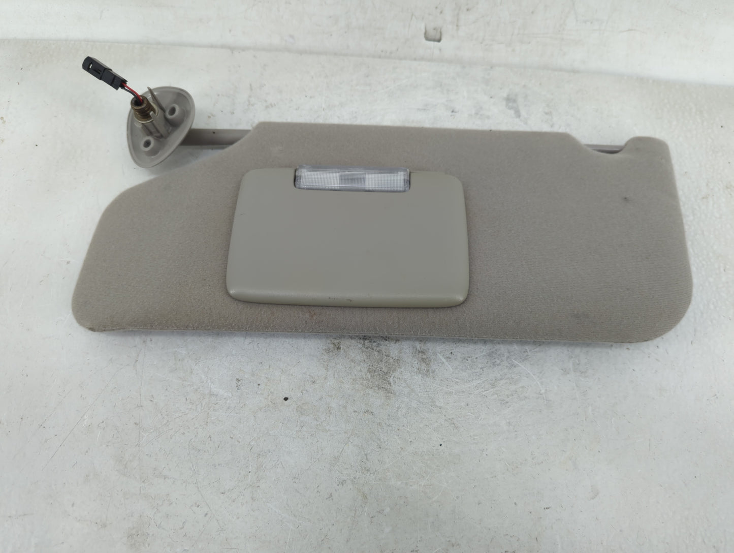 2004 Ford Taurus Sun Visor Shade Replacement Driver Left Mirror Fits OEM Used Auto Parts - Oemusedautoparts1.com