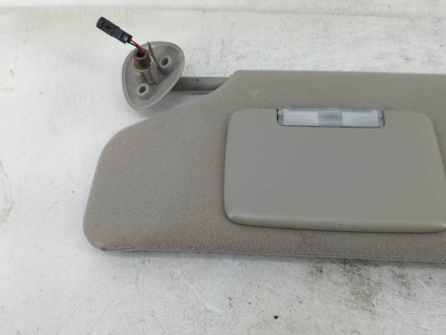 2004 Ford Taurus Sun Visor Shade Replacement Driver Left Mirror Fits OEM Used Auto Parts - Oemusedautoparts1.com