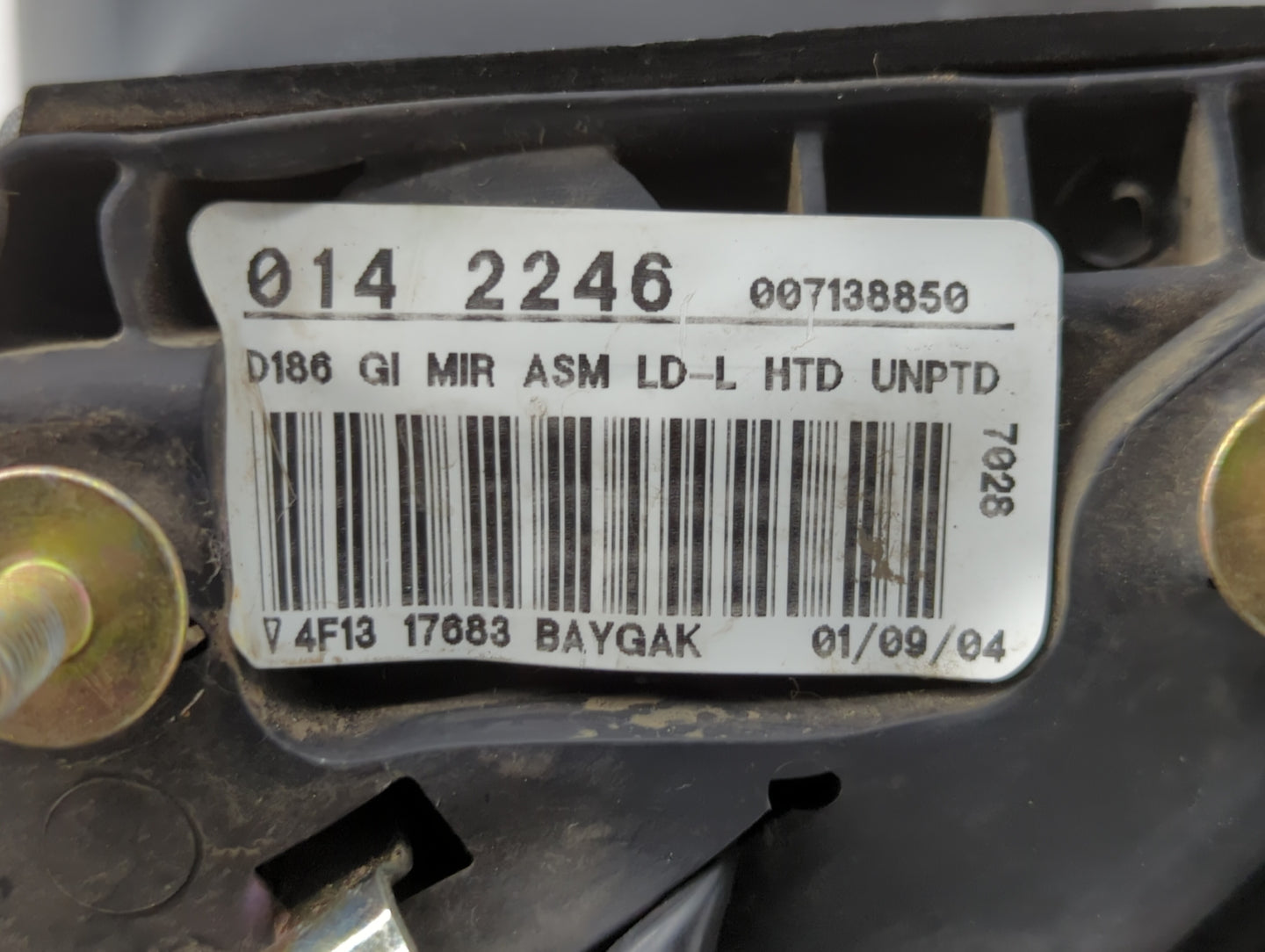 2002-2007 Ford Taurus Driver Side View Mirror - Left Door Mirror OEM Used - Oemusedautoparts1.com