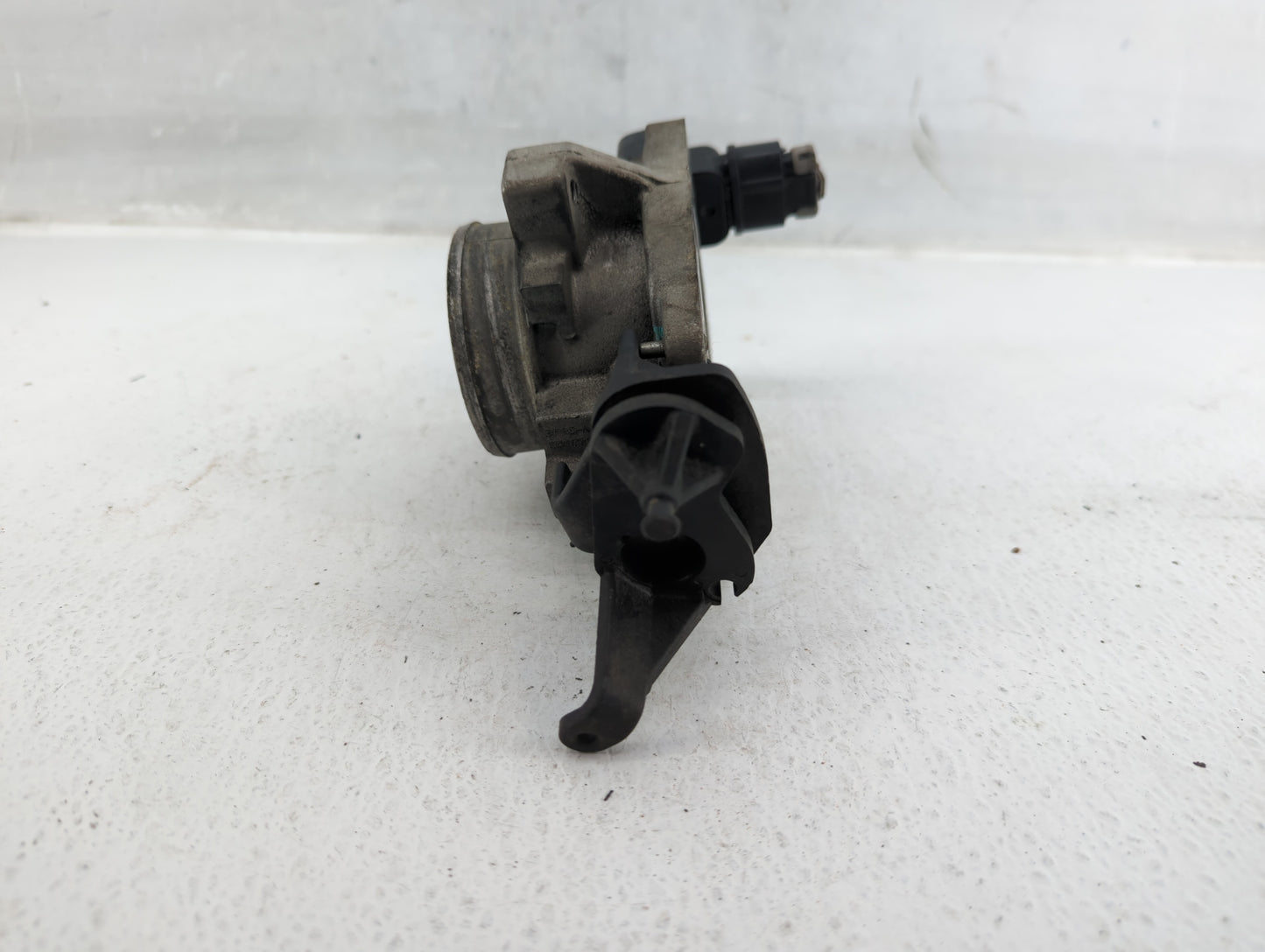2000-2007 Ford Taurus Throttle Body Fits Fits 2000 2001 2002 2003 2004 2005 2006 2007 OEM Used Auto Parts - Oemusedautoparts