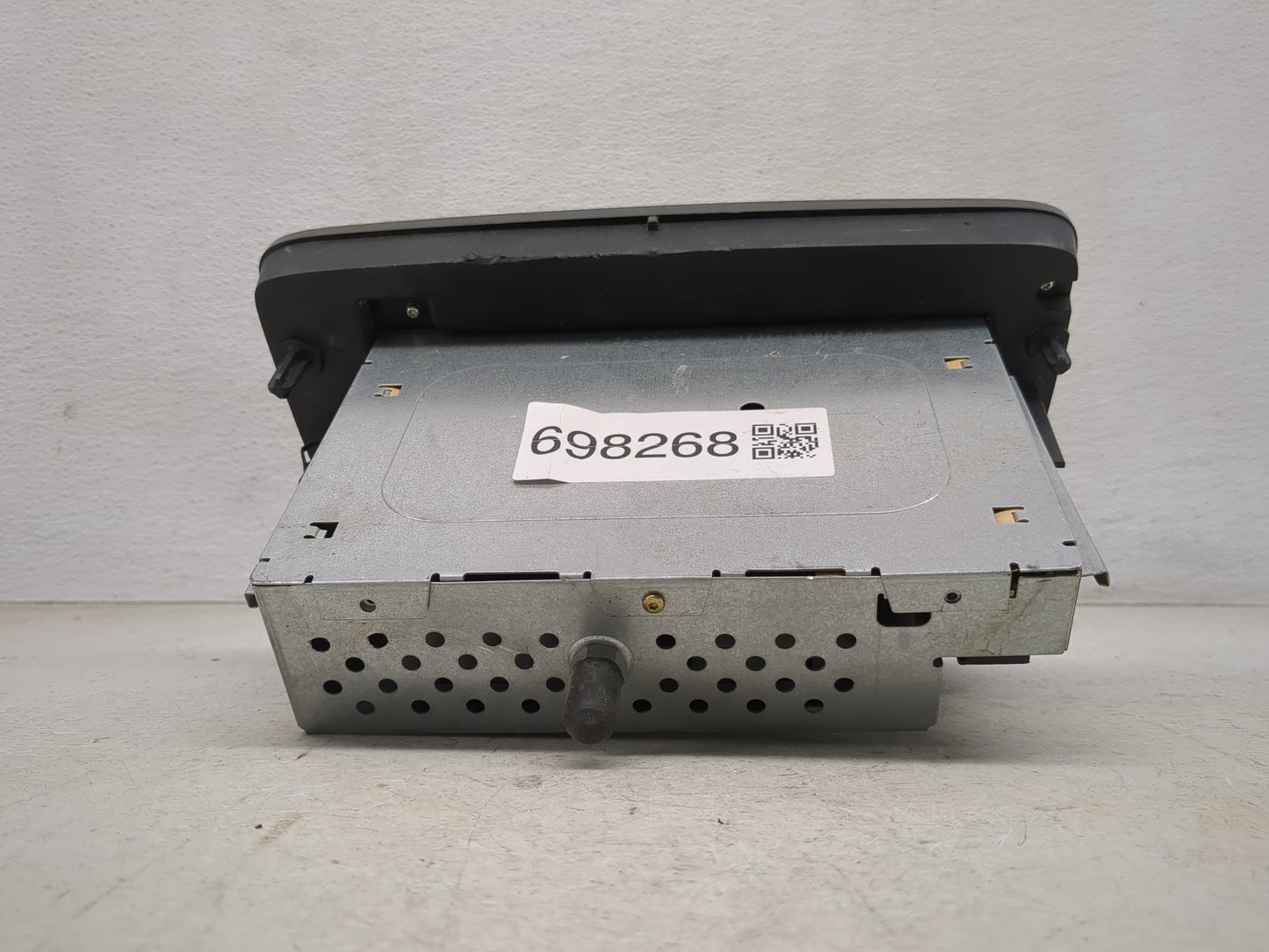 2004-2007 Ford Taurus Radio AM FM Cd Player Receiver Replacement P/N:4F1T-18C858-DC YF1F-18 Fits Fits 2004 2005 2006 2007 OE