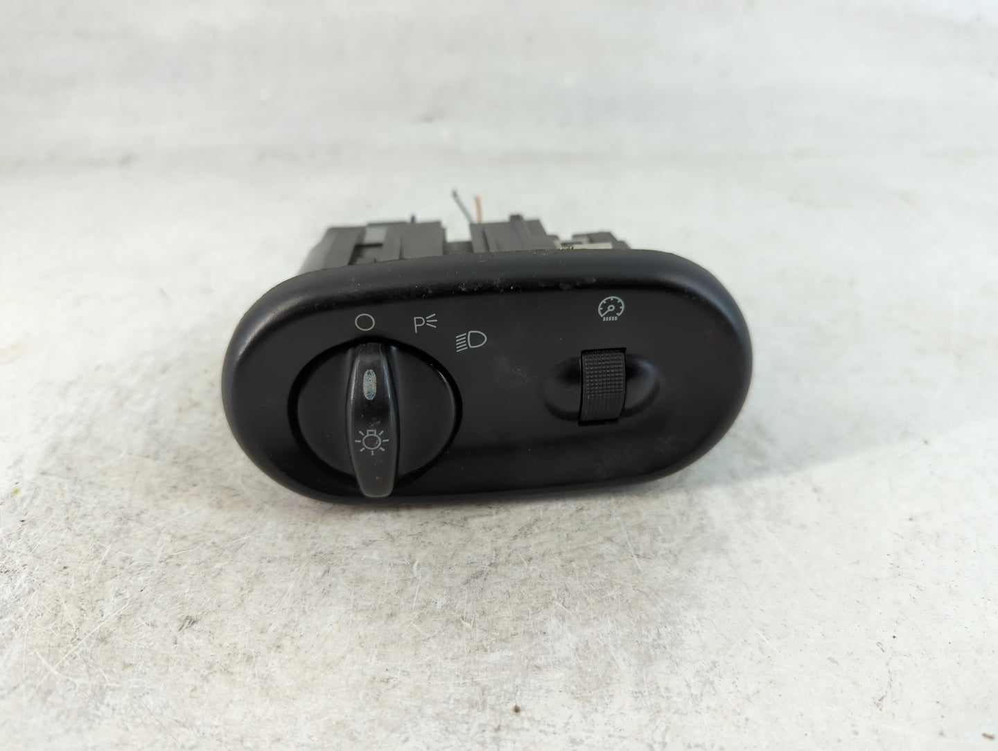 2004 Ford Taurus Headlight Lamp Control Switch Black - Oemusedautoparts1.com
