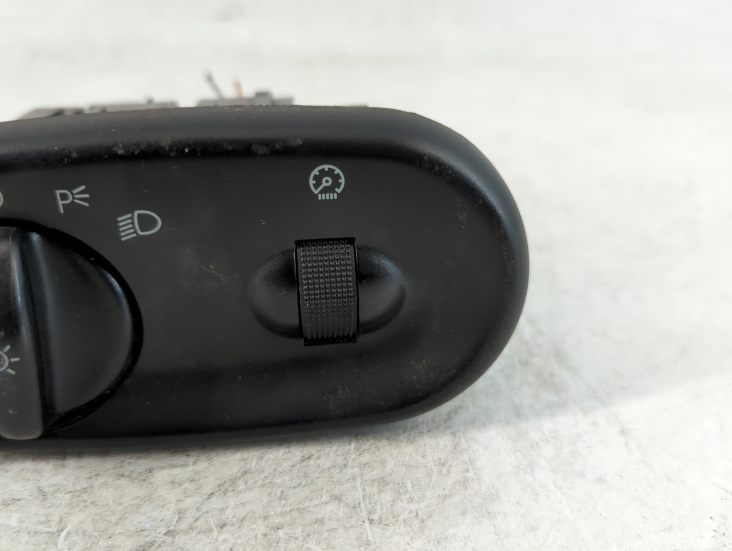 2004 Ford Taurus Headlight Lamp Control Switch Black - Oemusedautoparts1.com