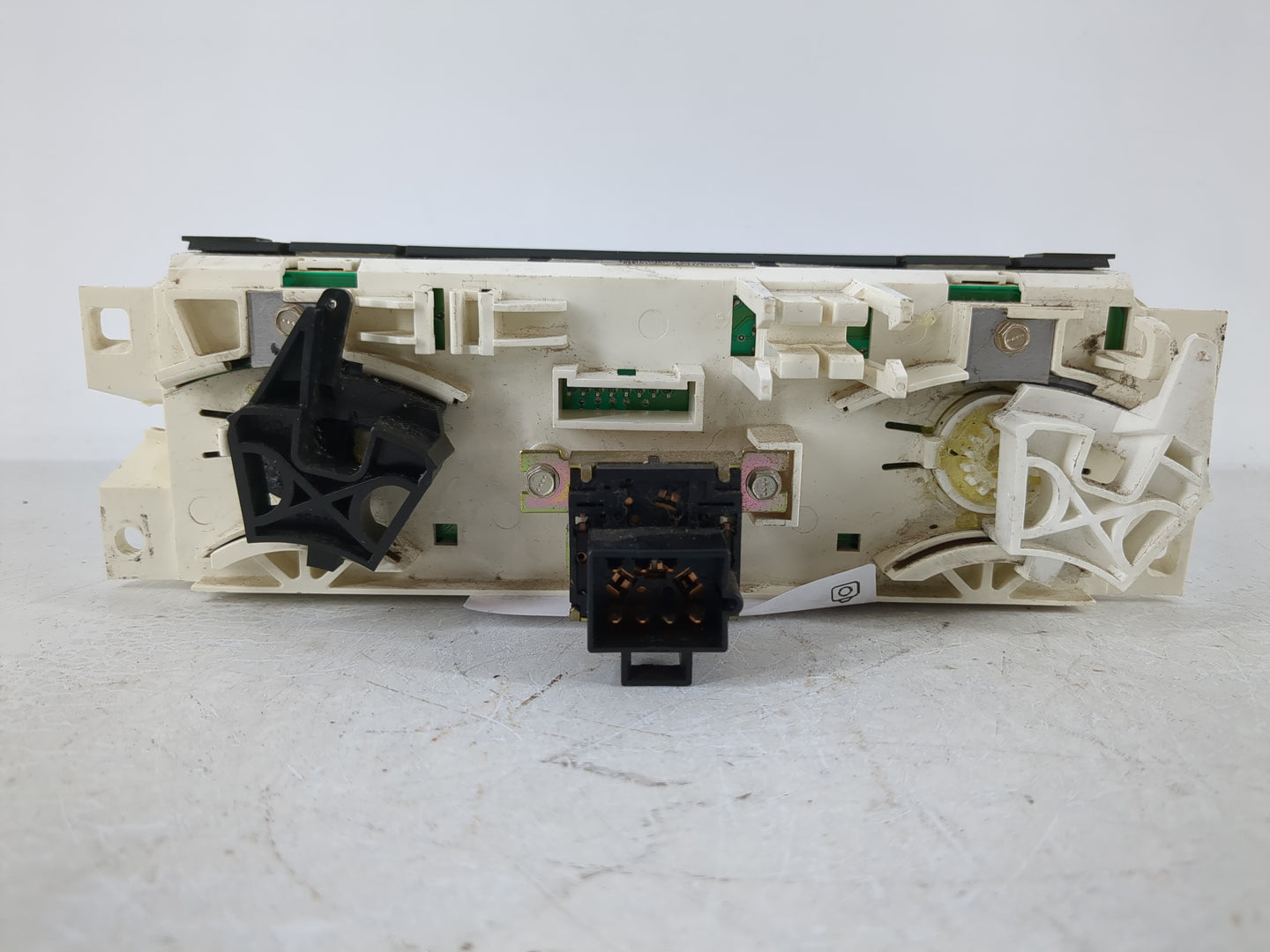 2004-2005 Gmc Canyon Climate Control Module Temperature AC/Heater Replacement P/N:15858833 Fits Fits 2004 2005 OEM Used Auto