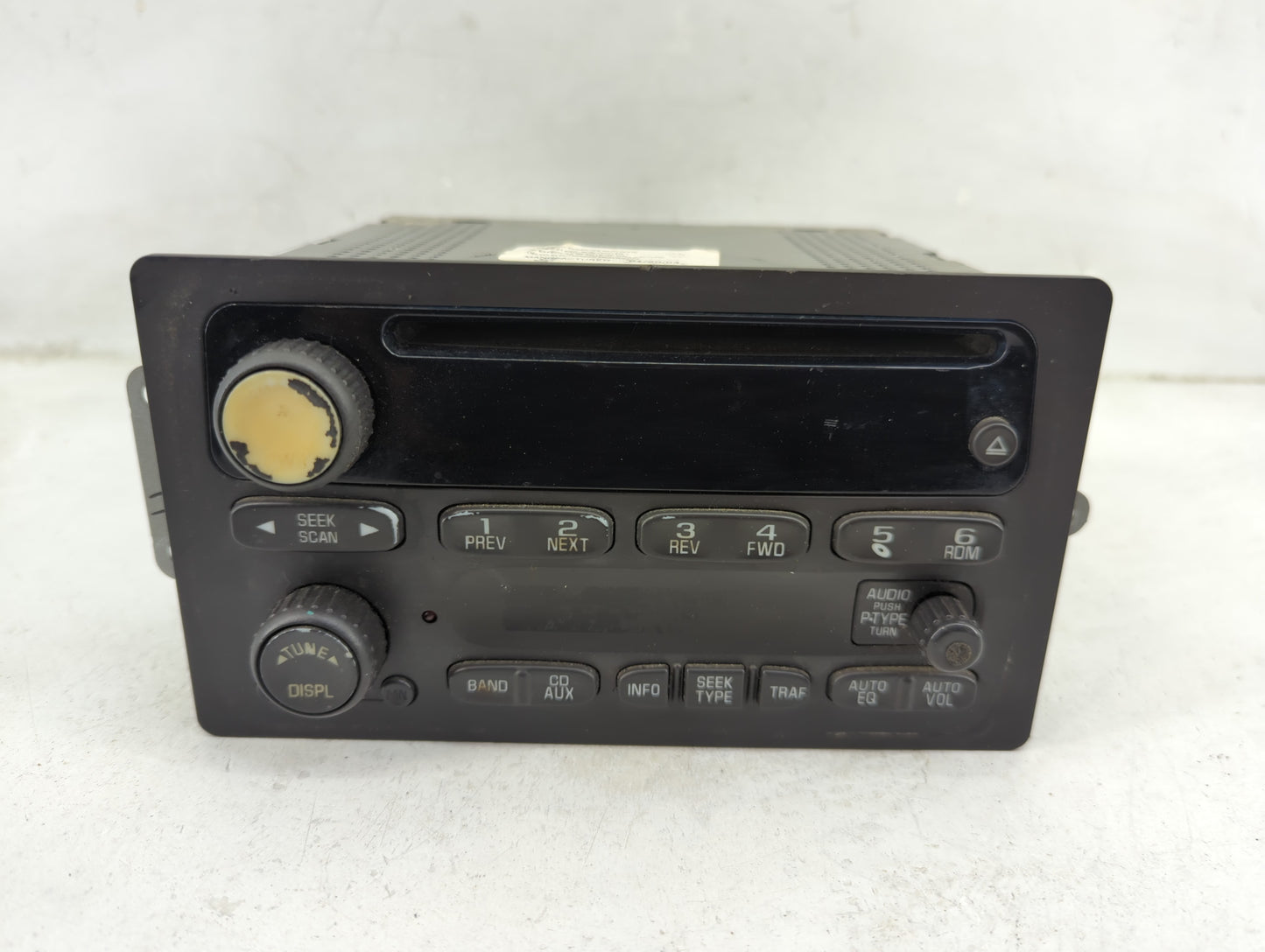 2003-2005 Gmc Envoy Radio AM FM Cd Player Receiver Replacement Fits Fits 2003 2004 2005 2006 OEM Used Auto Parts - Oemusedau