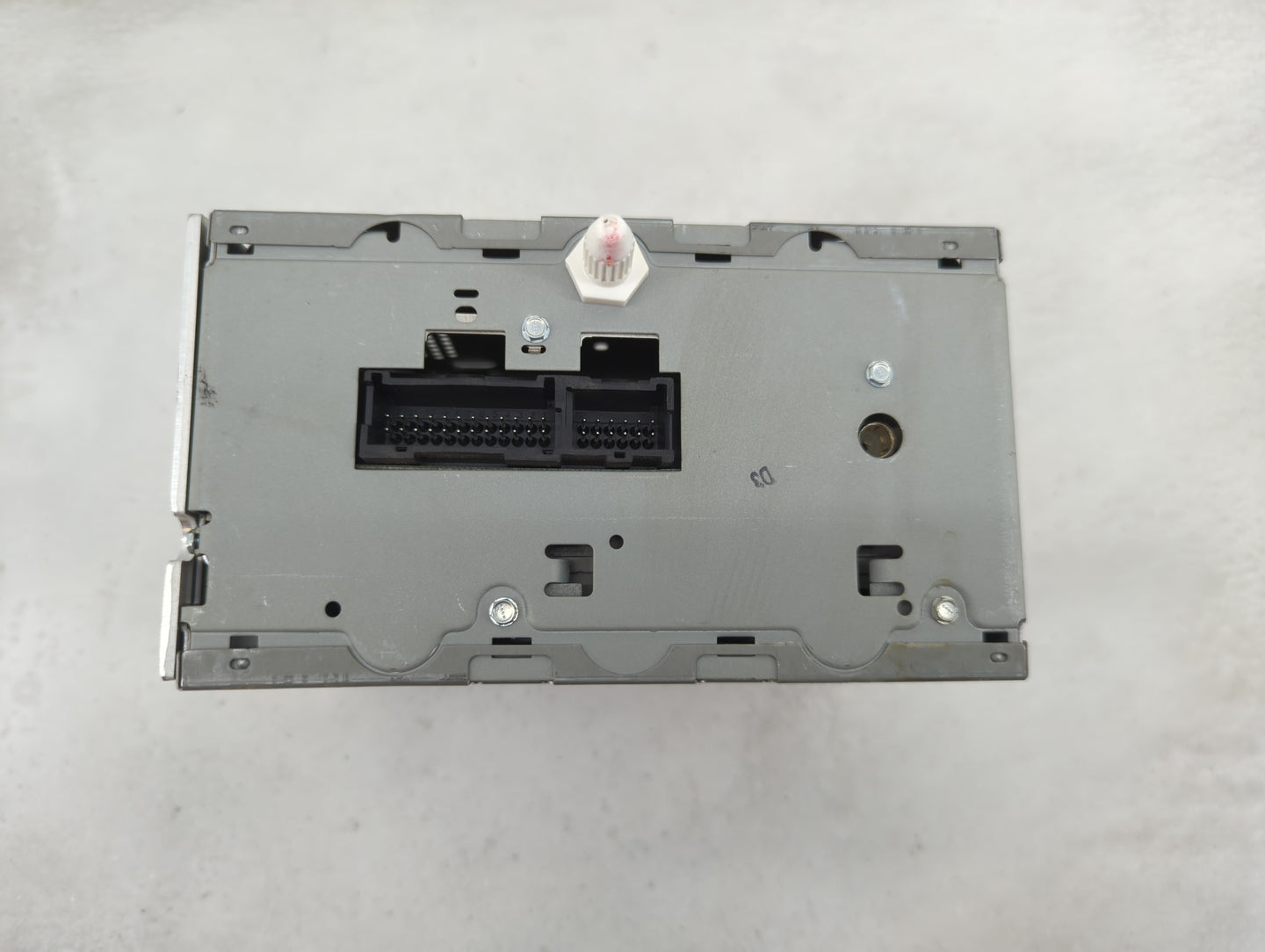 2003-2005 Gmc Envoy Radio AM FM Cd Player Receiver Replacement Fits Fits 2003 2004 2005 2006 OEM Used Auto Parts - Oemusedau