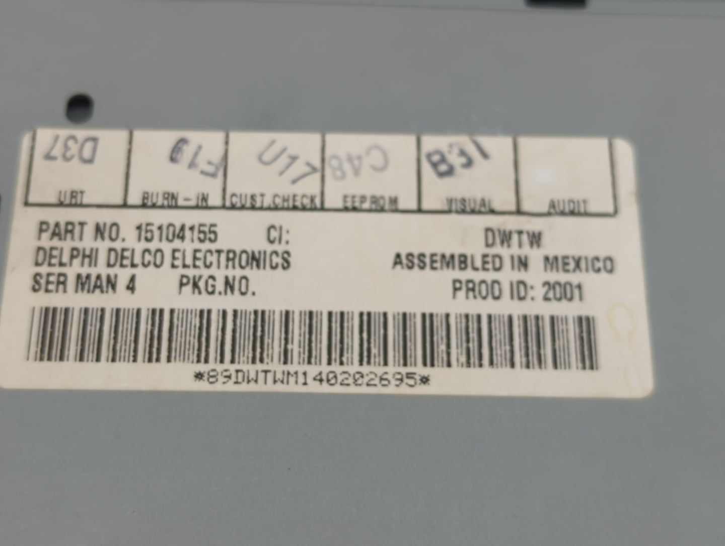 2003-2005 Gmc Envoy Radio AM FM Cd Player Receiver Replacement Fits Fits 2003 2004 2005 2006 OEM Used Auto Parts - Oemusedau