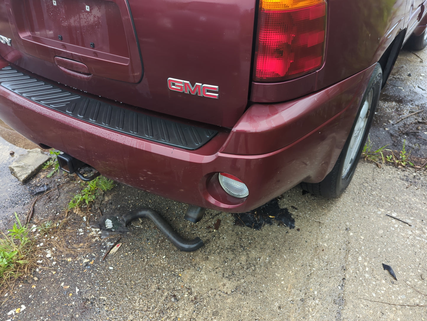 2002-2009 Gmc Envoy Rear Bumper Assembly Oem - Oemusedautoparts1.com
