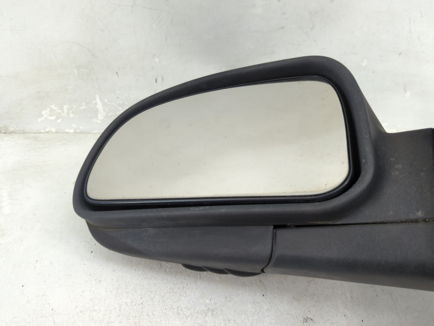 2002-2009 Gmc Envoy Driver Side View Mirror - Left Door Mirror OEM Used - Oemusedautoparts1.com