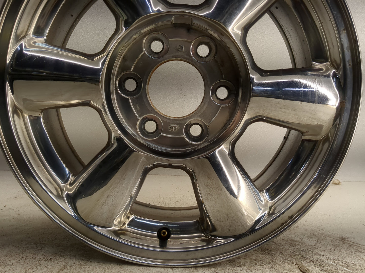 2002-2007 Gmc Envoy Oem Wheel Rim - Oemusedautoparts1.com