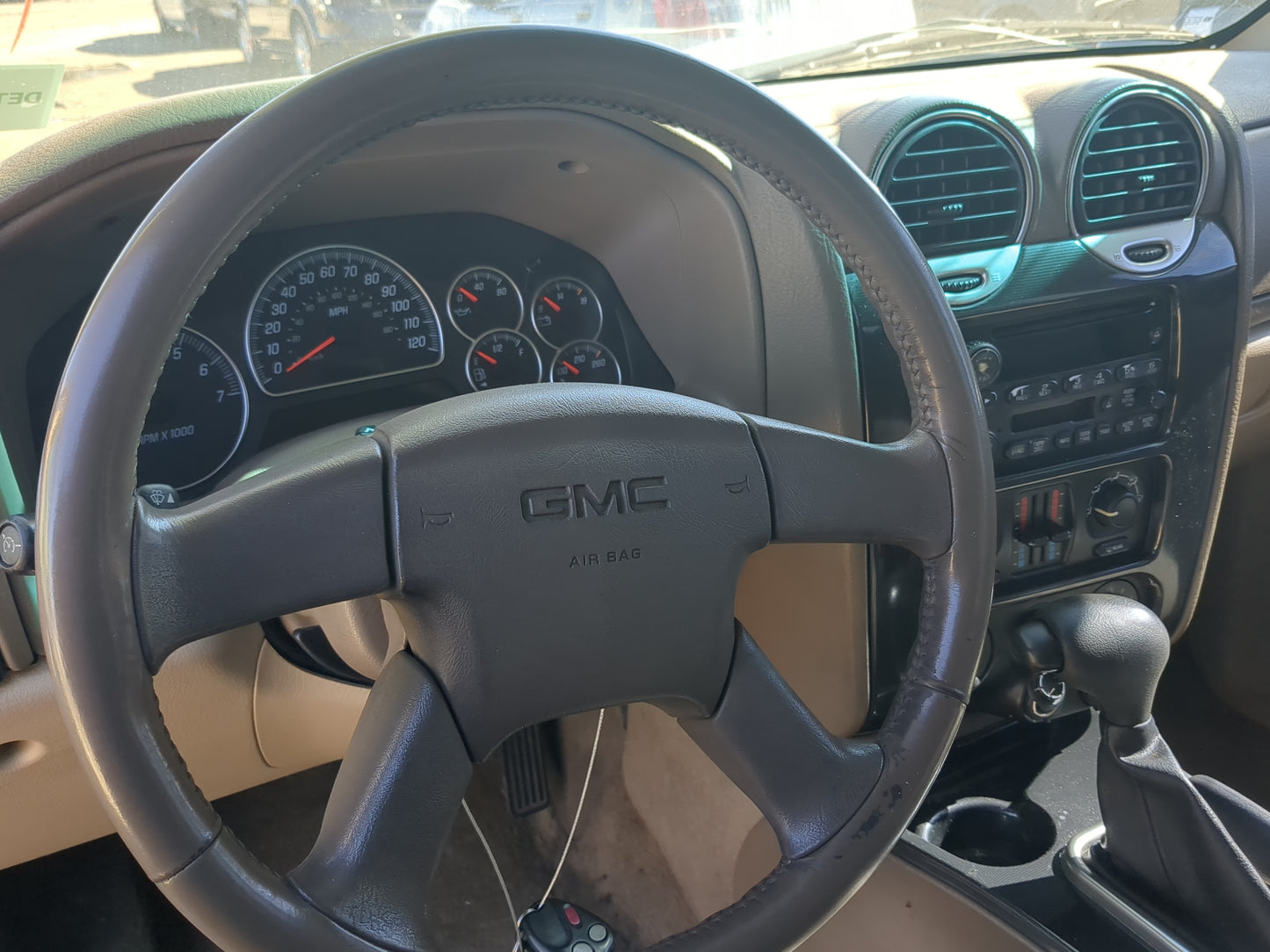 2004-2004 Gmc Envoy Air Bag Driver Left Steering Wheel Mounted - Oemusedautoparts1.com