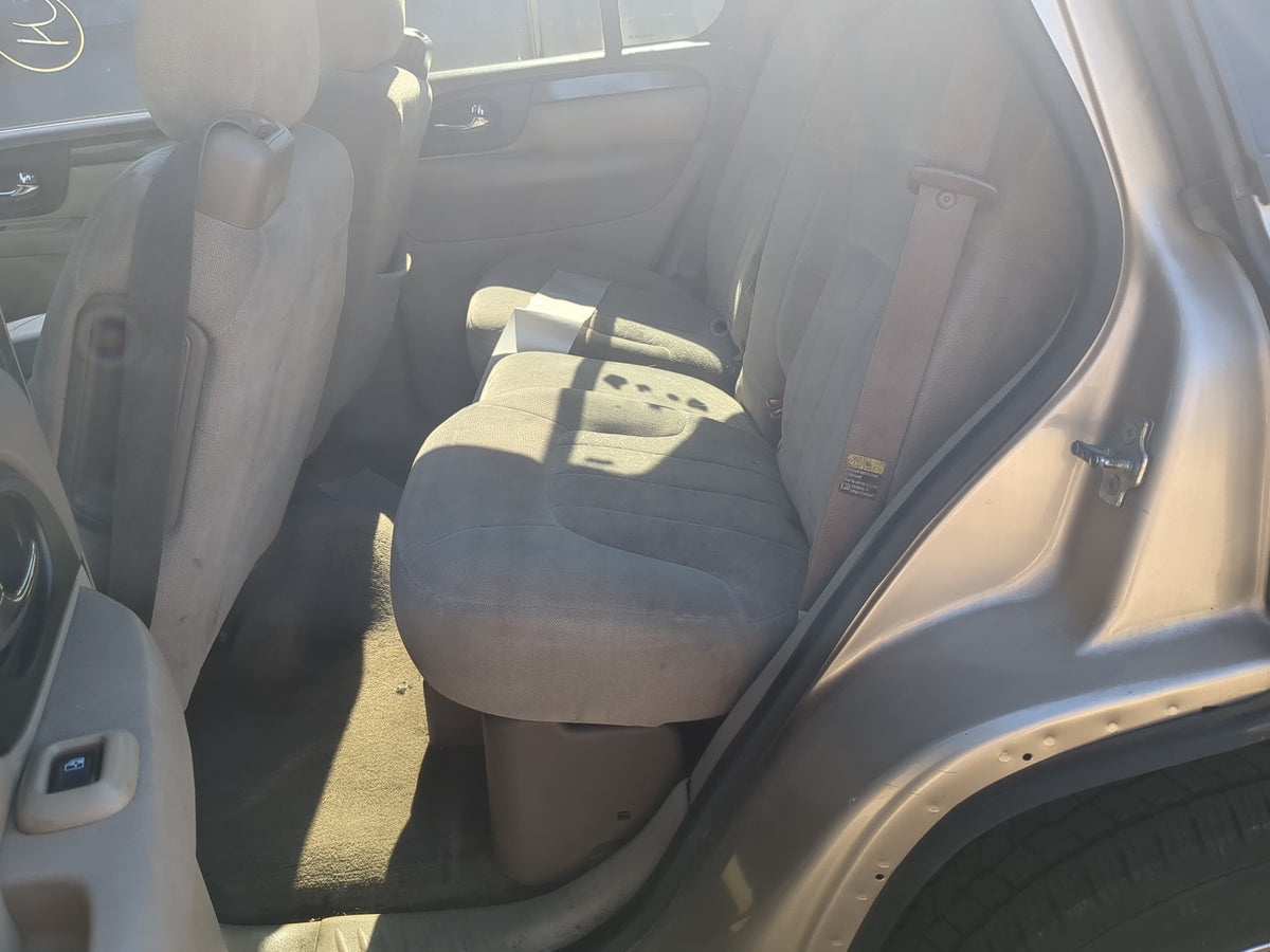 2004 Gmc Envoy Rear Seat Oem - Oemusedautoparts1.com