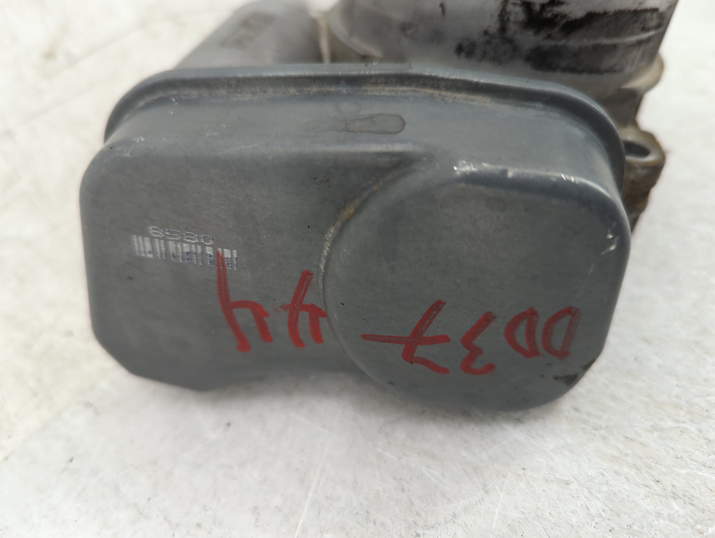 2003-2007 Gmc Envoy Throttle Body Fits Fits 2003 2004 2005 2006 2007 OEM Used Auto Parts - Oemusedautoparts1.com