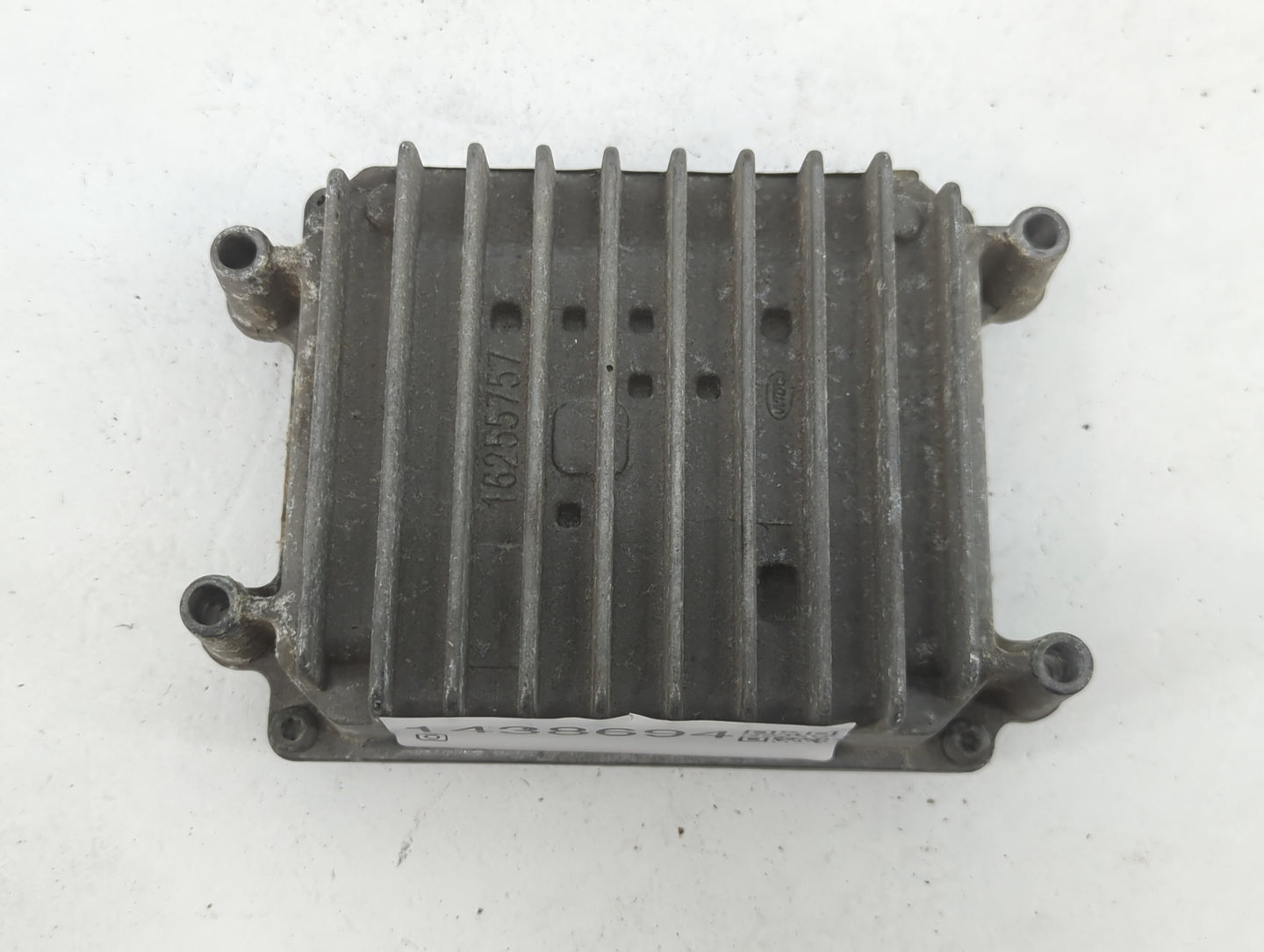 2003-2005 Gmc Envoy PCM Engine Control Computer ECU ECM PCU OEM P/N:12584593 12574976, 12573576 Fits Fits 2003 2004 2005 200