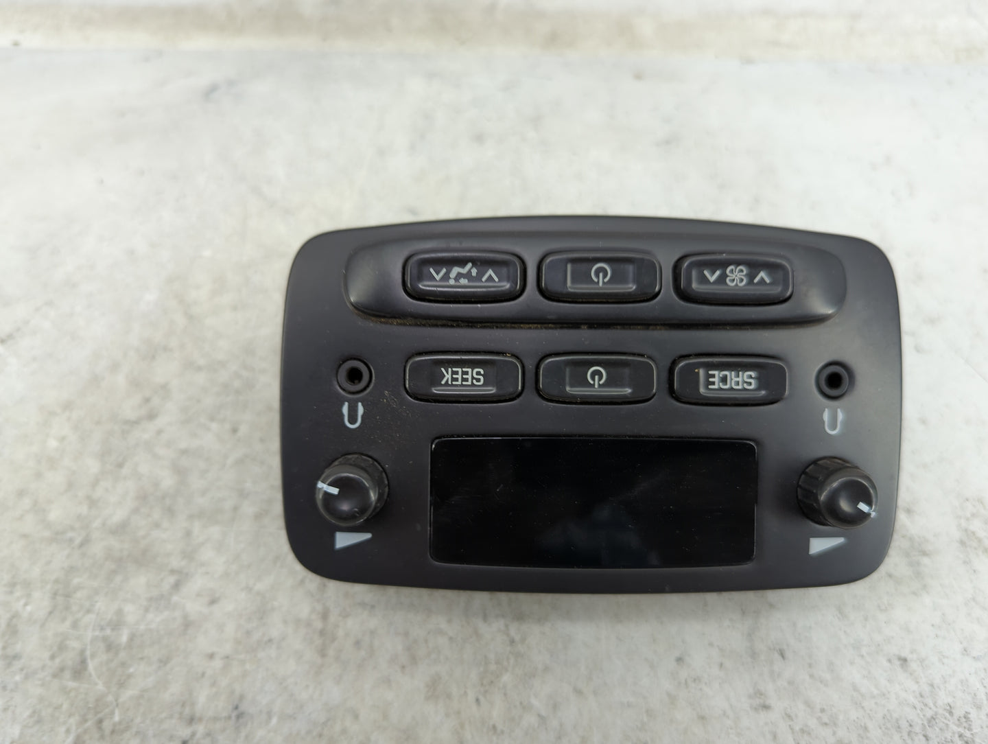 2002-2009 Gmc Envoy Climate Control Module Temperature AC/Heater Replacement P/N:15082687 Fits OEM Used Auto Parts - Oemused