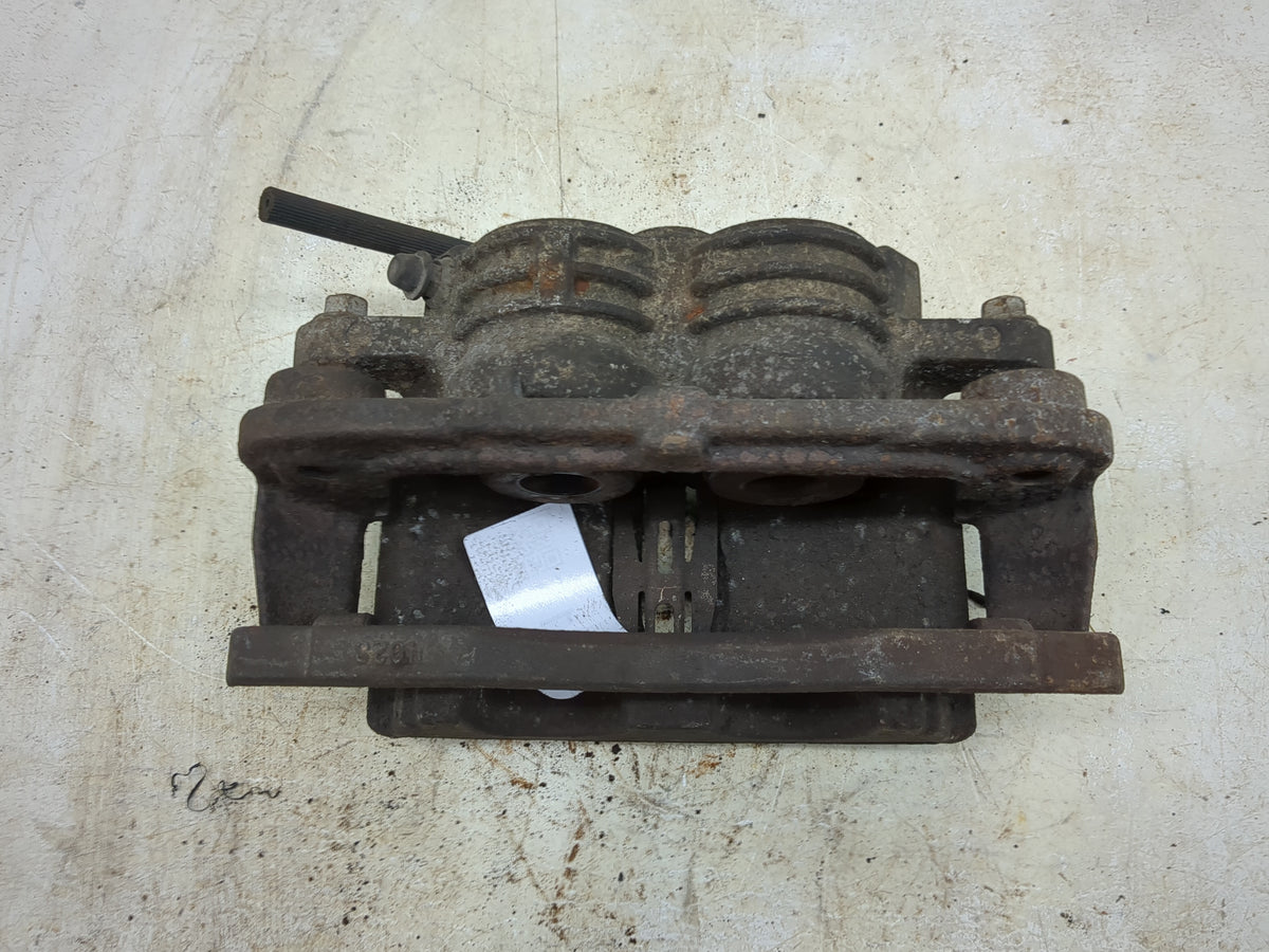 2004-2005 Gmc Envoy Front Driver Left Brake Caliper 1518815 - Oemusedautoparts1.com