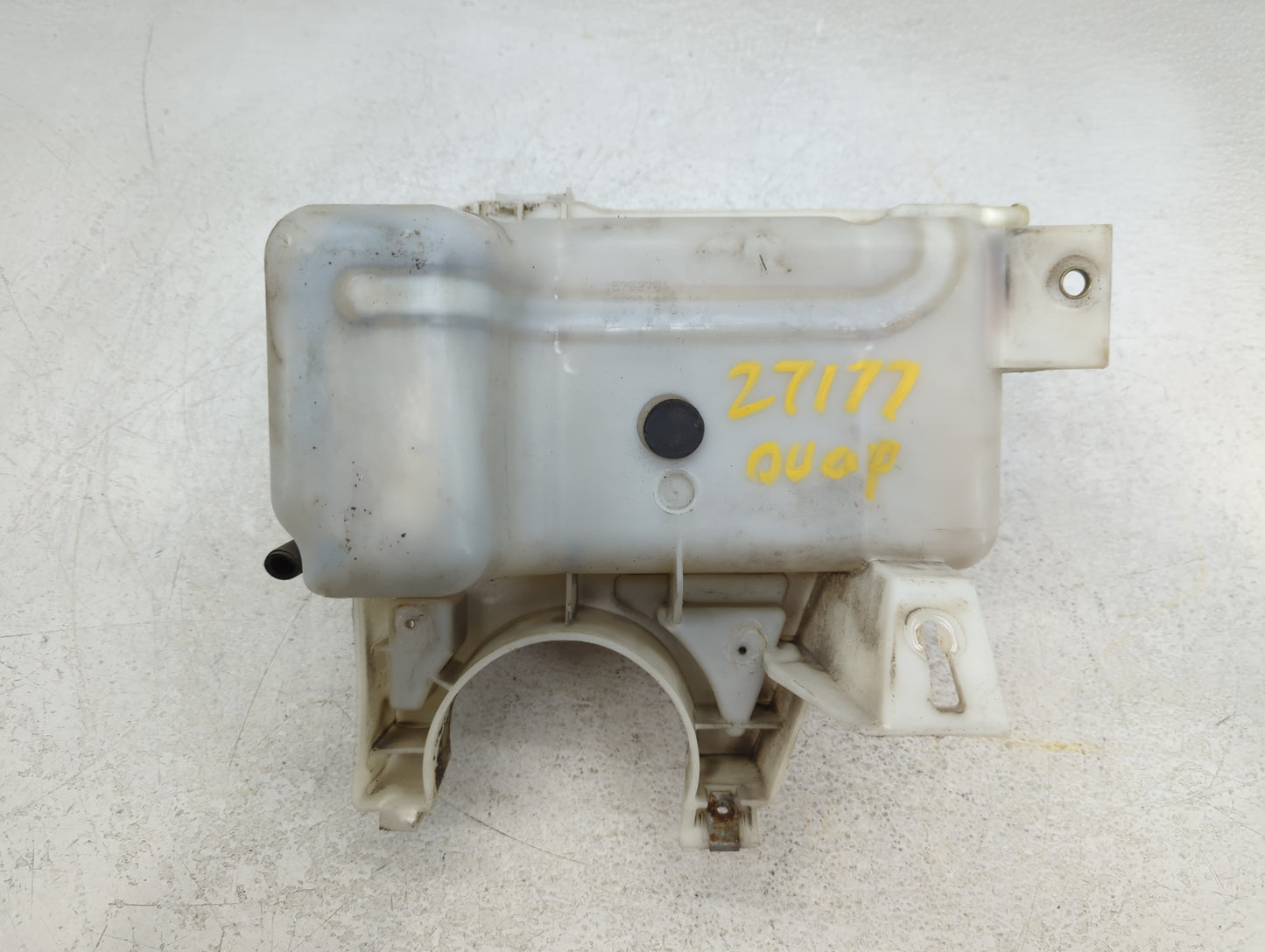 2002-2009 Gmc Envoy Radiator Coolant Overflow Expansion Tank Bottle 747292 - Oemusedautoparts1.com