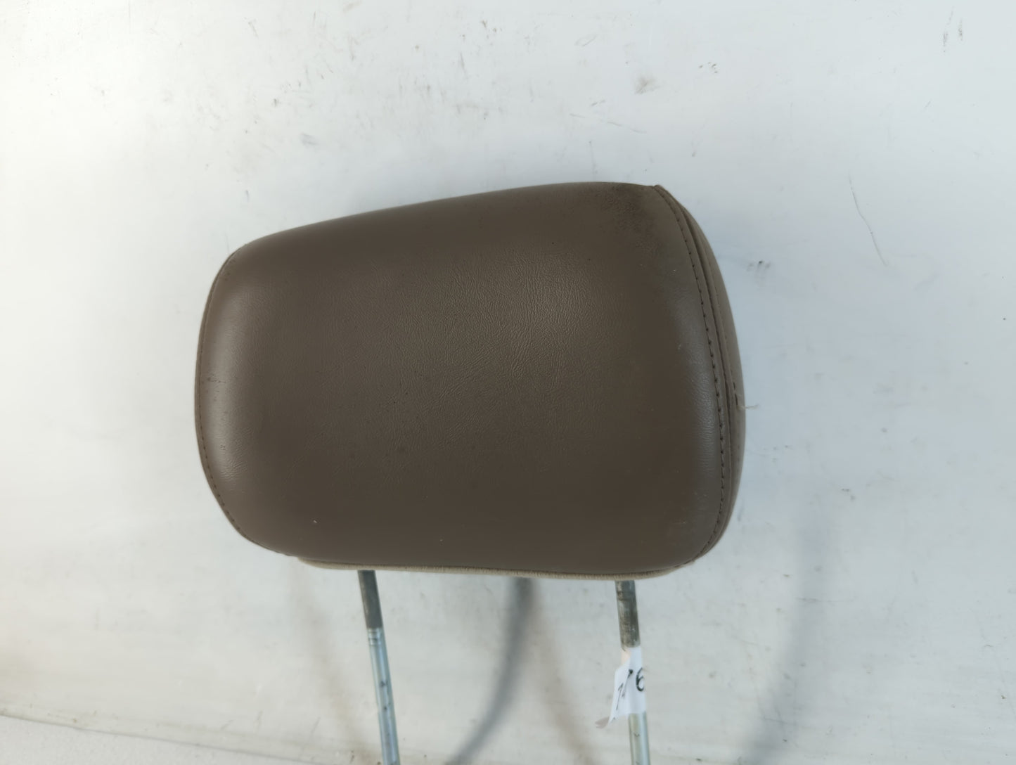 2004-2004 Gmc Envoy Headrest Head Rest Front Driver Passenger Seat Brown - Oemusedautoparts1.com