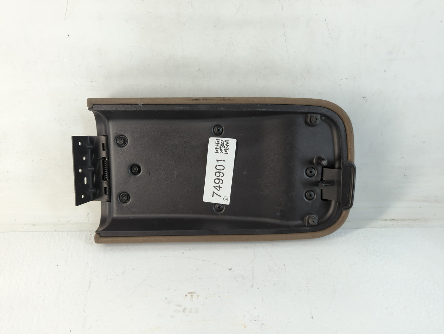2004 Gmc Envoy Center Console Armrest Cover Lid Fits OEM Used Auto Parts - Oemusedautoparts1.com