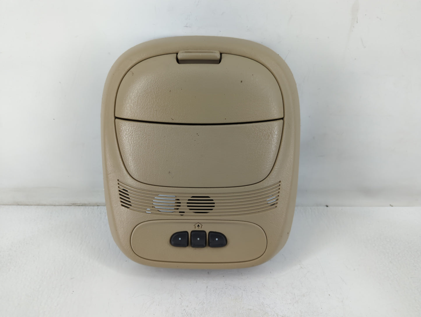 2004 Gmc Envoy Overhead Roof Console Beige - Oemusedautoparts1.com