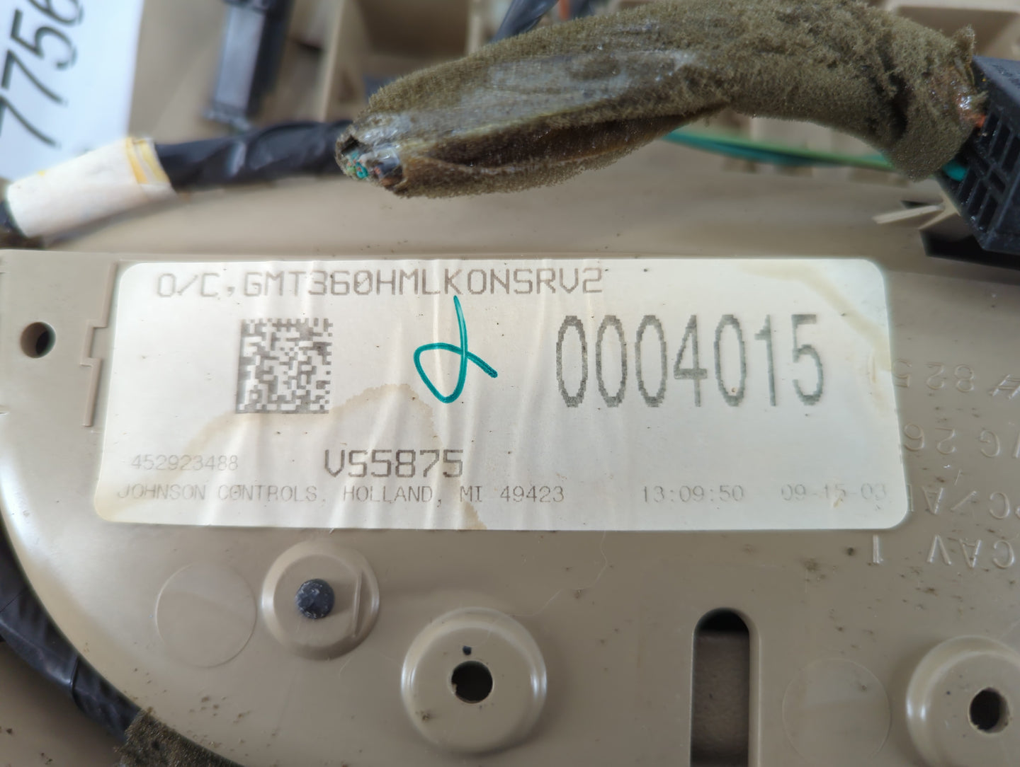 2004 Gmc Envoy Overhead Roof Console Beige - Oemusedautoparts1.com