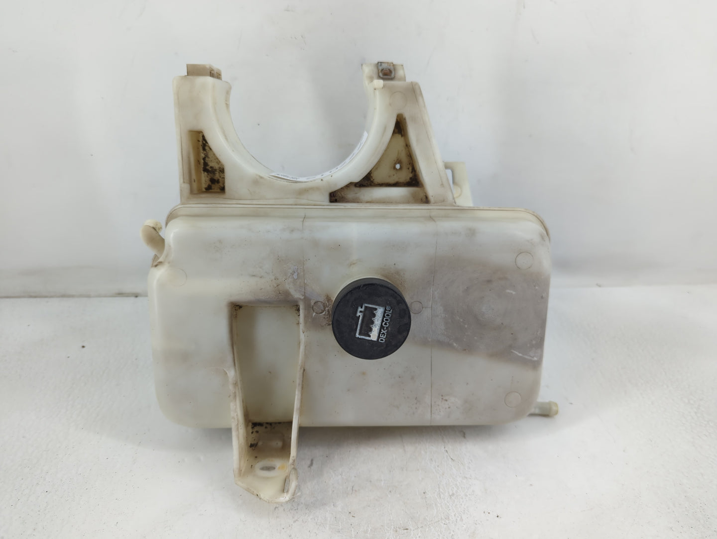 2002-2009 Gmc Envoy Radiator Coolant Overflow Expansion Tank Bottle - Oemusedautoparts1.com
