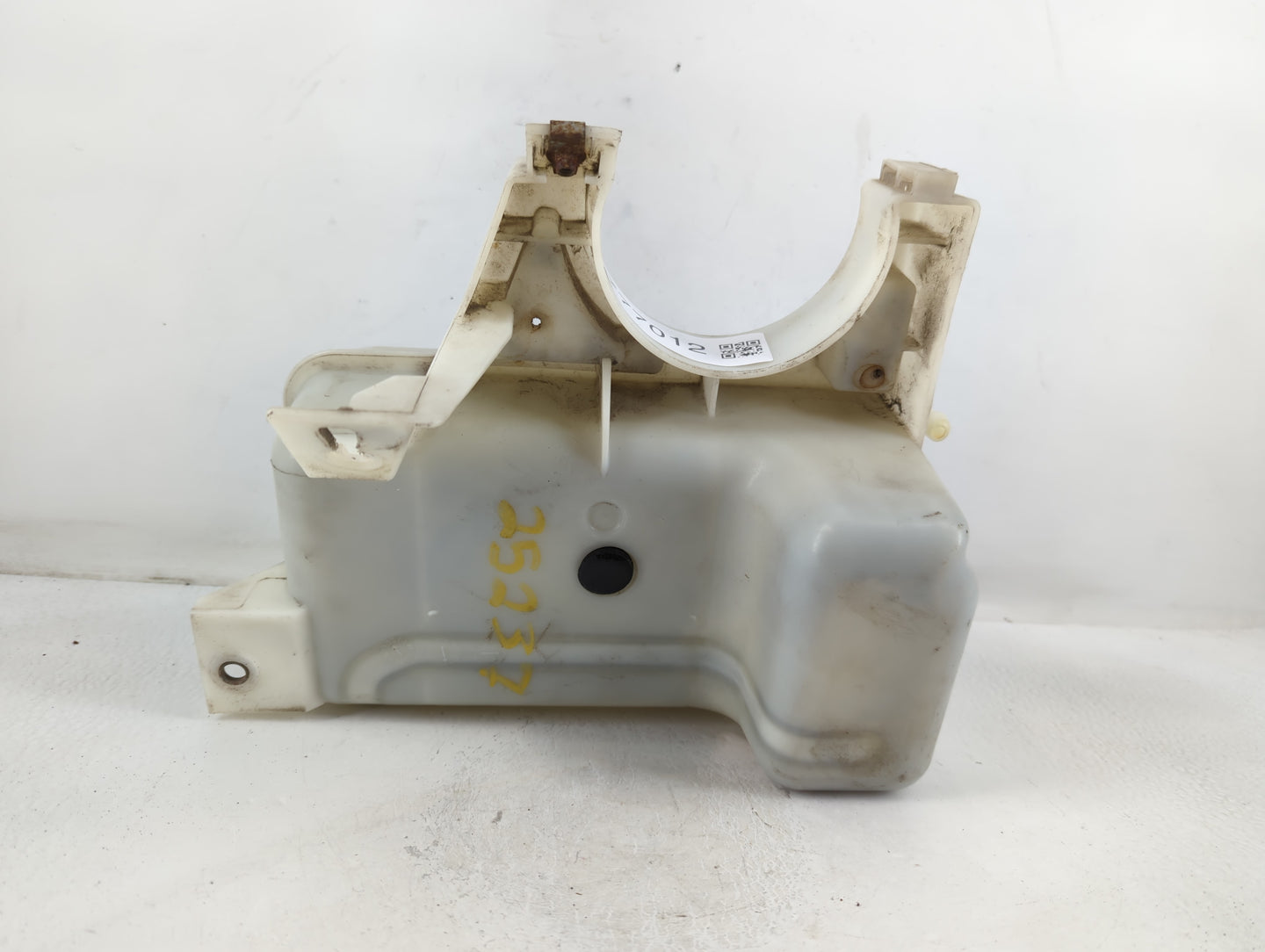 2002-2009 Gmc Envoy Radiator Coolant Overflow Expansion Tank Bottle - Oemusedautoparts1.com