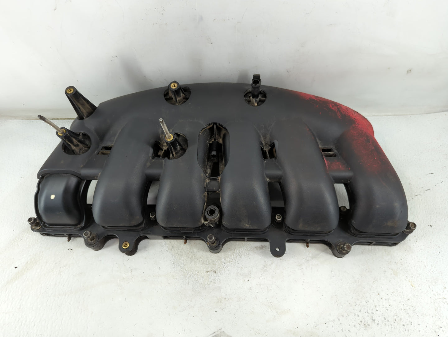 2002-2007 Gmc Envoy Air Intake Manifold Fits Fits 2002 2003 2004 2005 2006 2007 OEM Used Auto Parts - Oemusedautoparts1.com