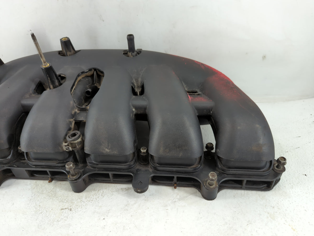 2002-2007 Gmc Envoy Air Intake Manifold Fits Fits 2002 2003 2004 2005 2006 2007 OEM Used Auto Parts - Oemusedautoparts1.com