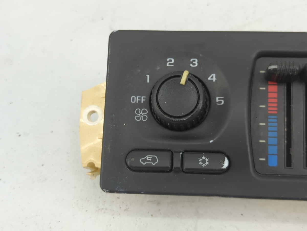 2003-2009 Gmc Envoy Climate Control Module Temperature AC/Heater Replacement P/N:15195333 Fits OEM Used Auto Parts - Oemused