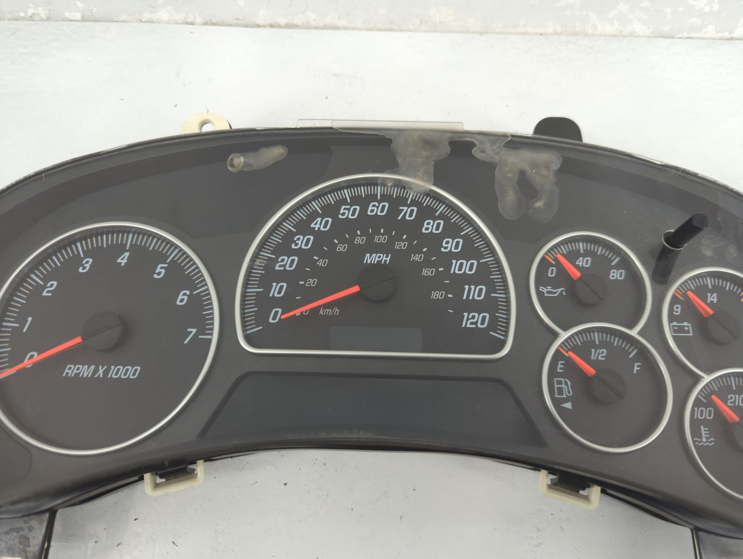 2002-2004 Gmc Envoy Instrument Cluster Speedometer Gauges P/N:15115881 Miles:230K Fits Fits 2002 2003 2004 OEM Used Auto Par