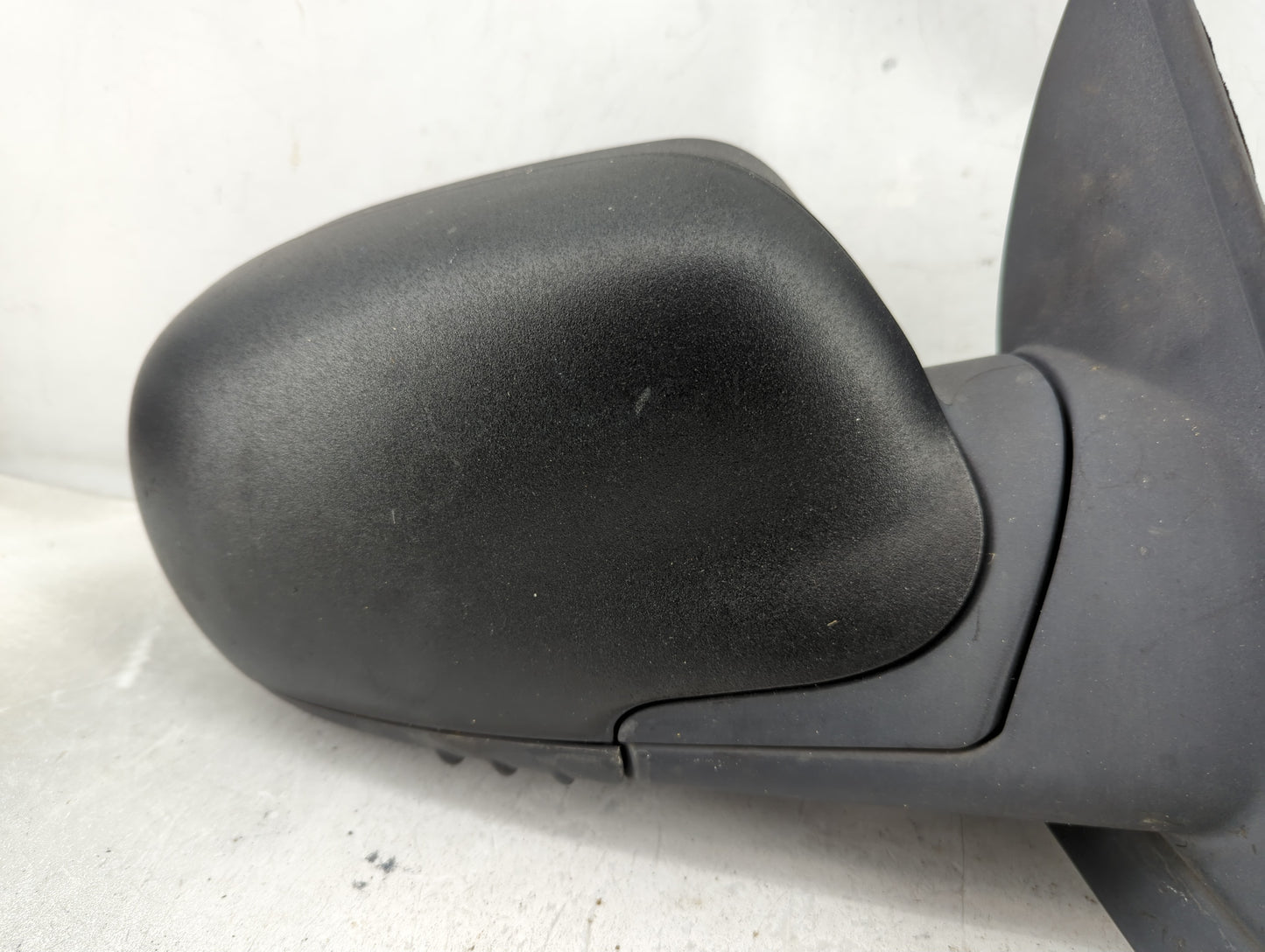 2002-2006 Gmc Envoy Passenger Side View Mirror - Right Door Mirror OEM Used - Oemusedautoparts1.com