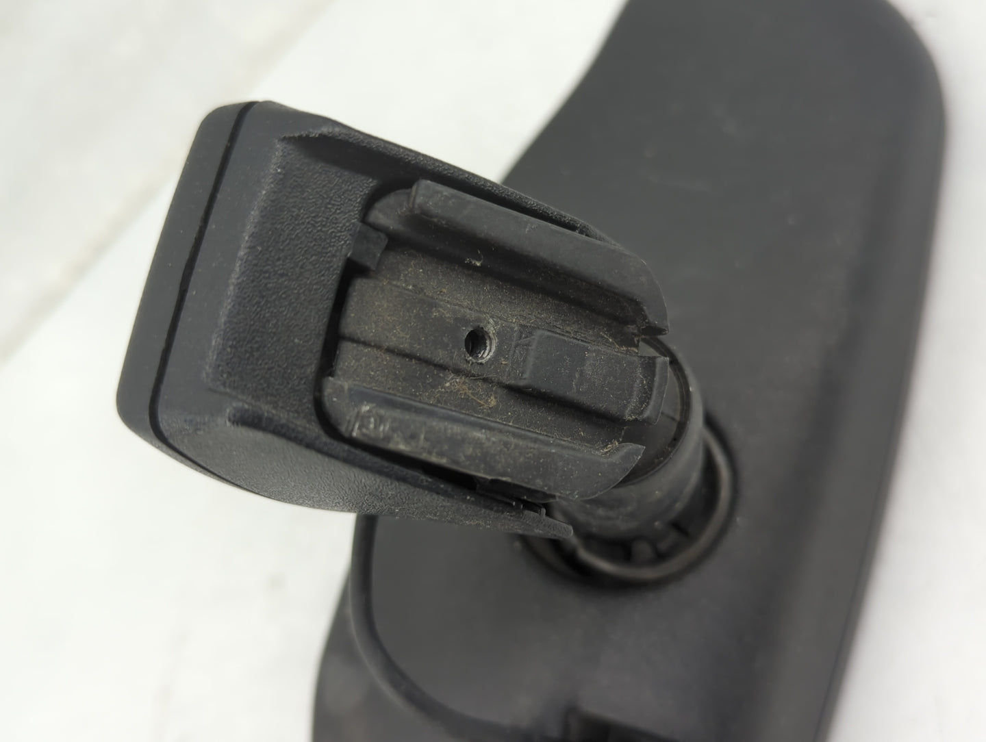 2004 Gmc Envoy Interior Rear View Mirror Replacement OEM Fits OEM Used Auto Parts - Oemusedautoparts1.com