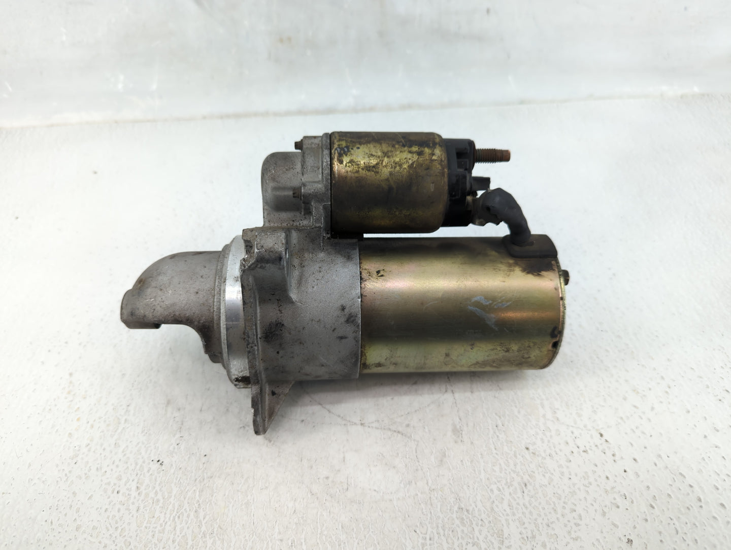 2004-2005 Gmc Envoy Xl Car Starter Motor Solenoid OEM Fits Fits 2004 2005 2006 OEM Used Auto Parts - Oemusedautoparts1.com