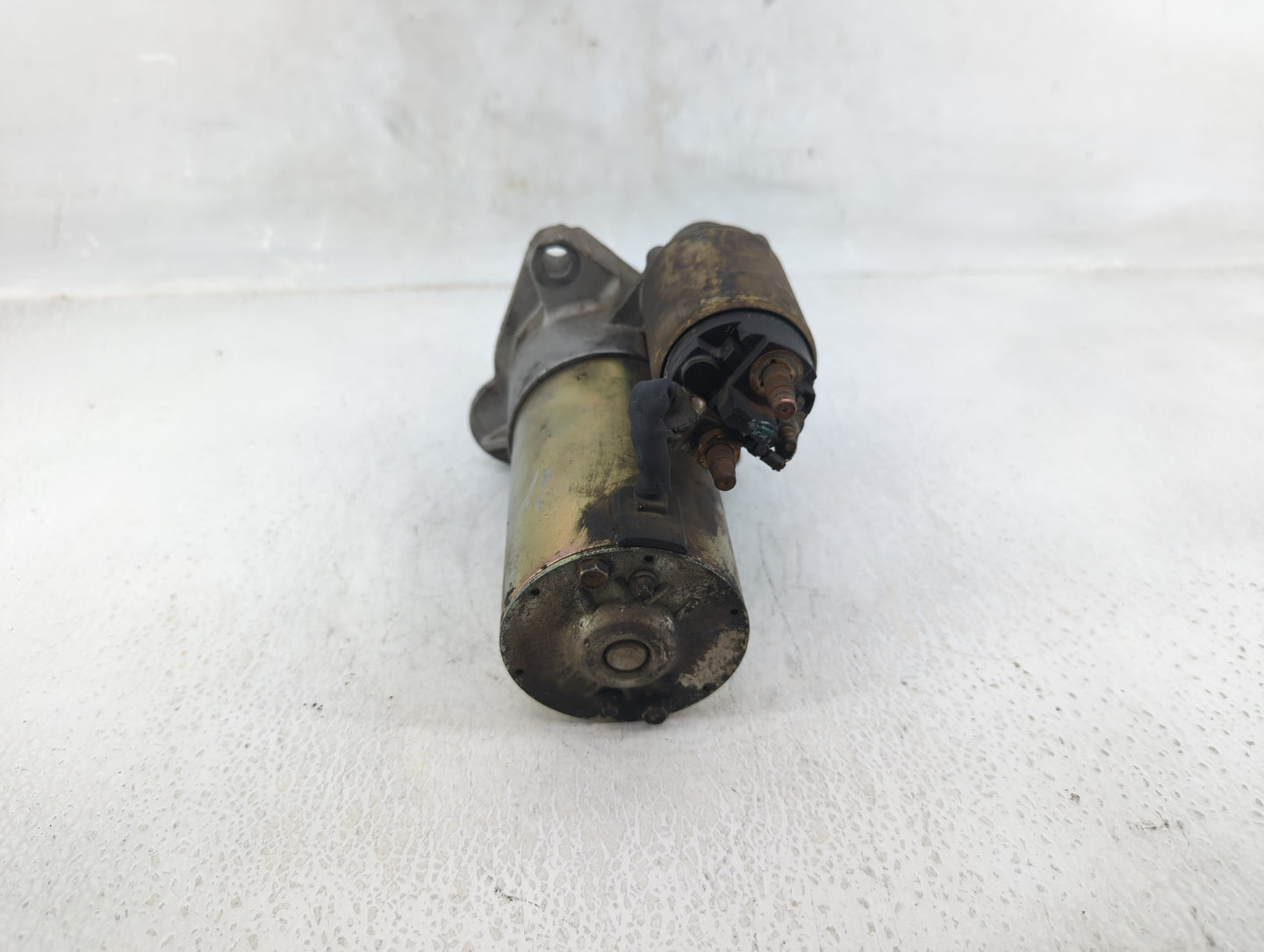 2004-2005 Gmc Envoy Xl Car Starter Motor Solenoid OEM Fits Fits 2004 2005 2006 OEM Used Auto Parts - Oemusedautoparts1.com