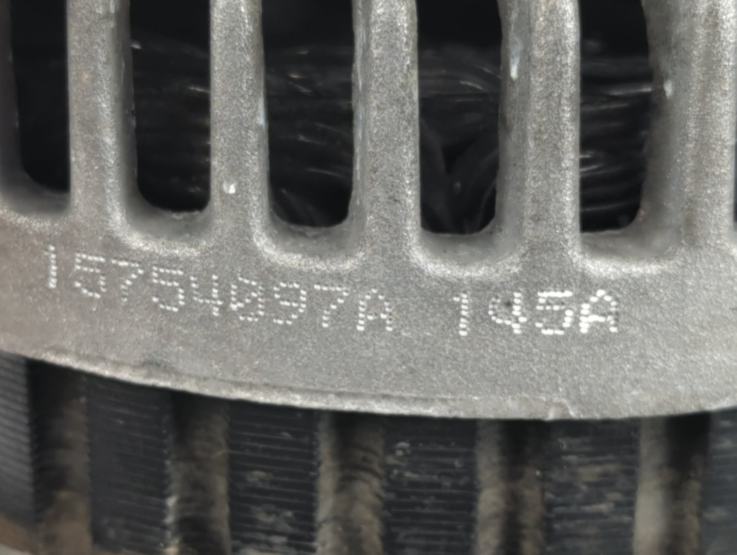 2004-2005 Gmc Envoy Xuv Alternator Replacement Generator Charging Assembly Engine OEM P/N:15754097A Fits OEM Used Auto Parts