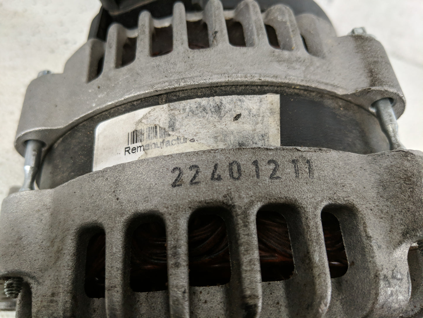 2004-2005 Gmc Envoy Xuv Alternator Replacement Generator Charging Assembly Engine OEM Fits OEM Used Auto Parts - Oemusedauto