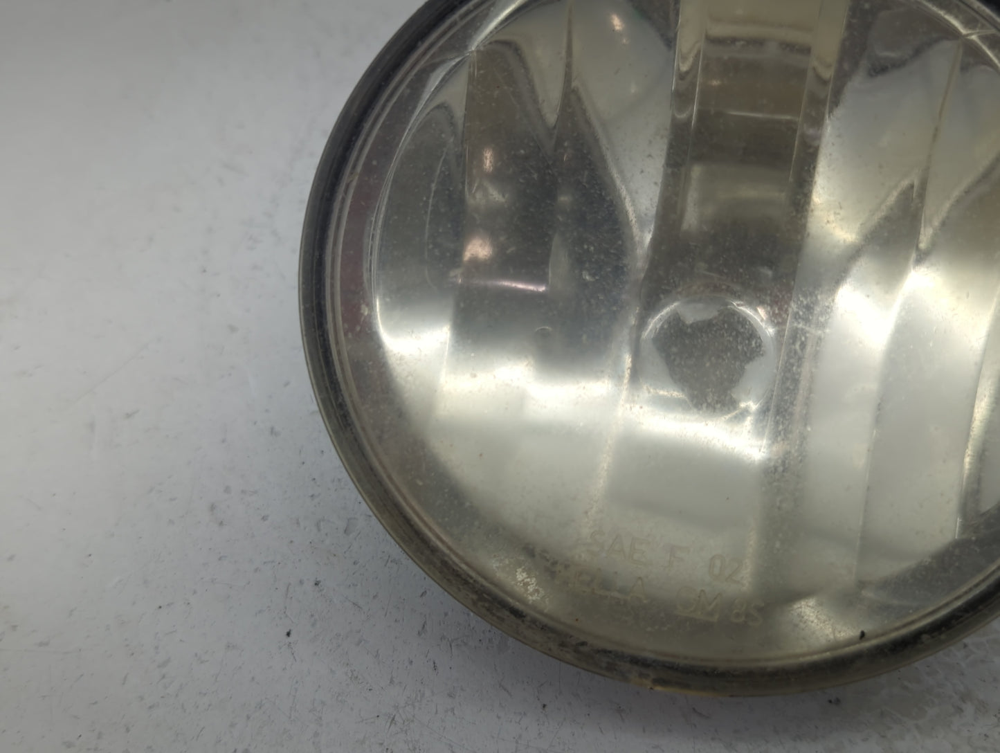 2004 Gmc Envoy Xuv Passenger Right Oem Fog Light Lamp - Oemusedautoparts1.com