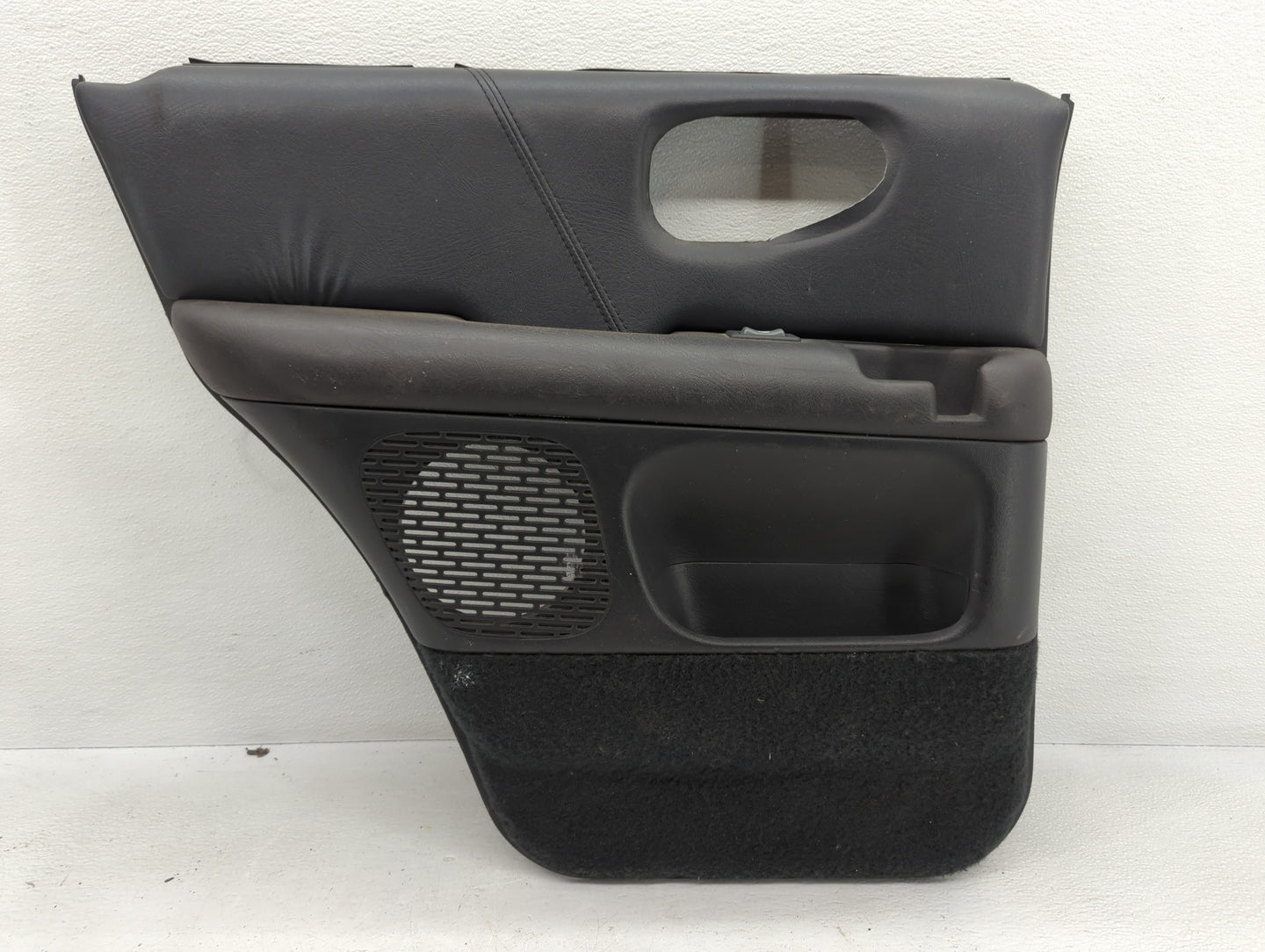 2004 Gmc Jimmy Front Right Passenger Interior Door Panel Trim - Oemusedautoparts1.com