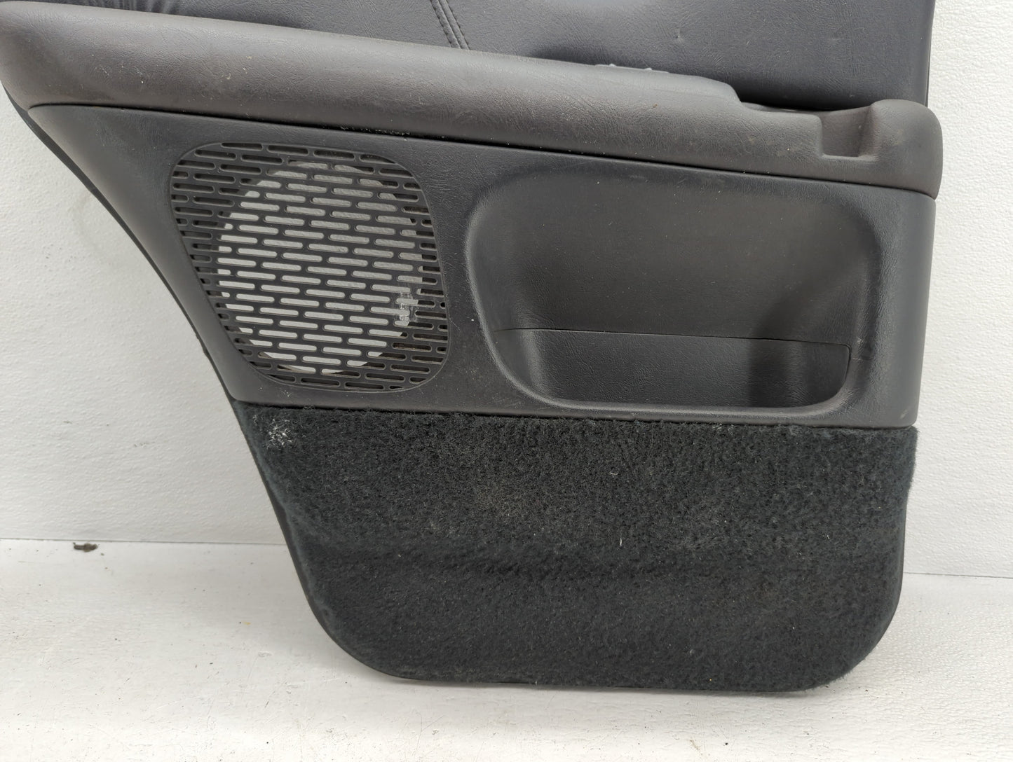 2004 Gmc Jimmy Front Right Passenger Interior Door Panel Trim - Oemusedautoparts1.com